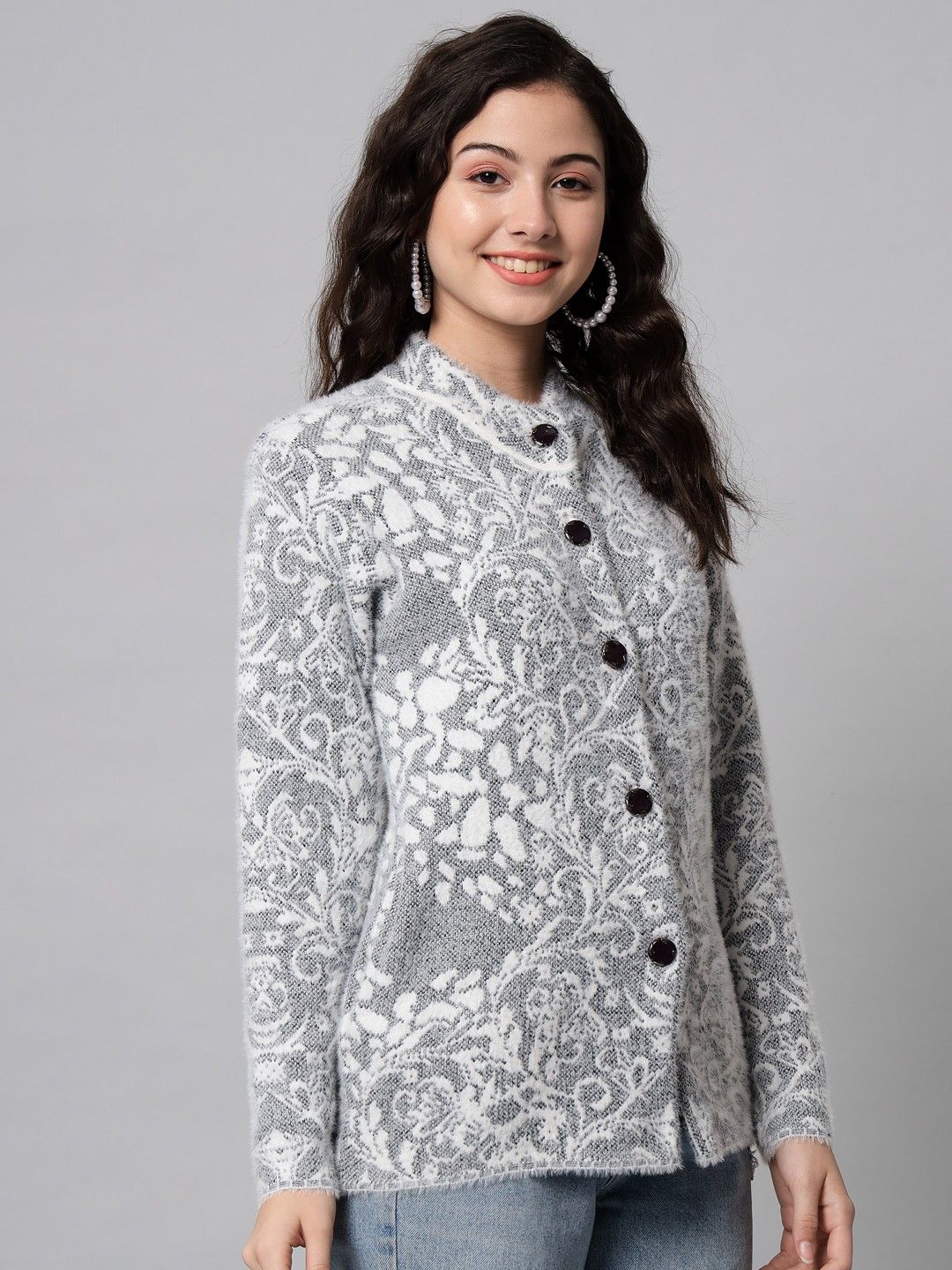 Women Printed Round Neck Black Sweater-image-1