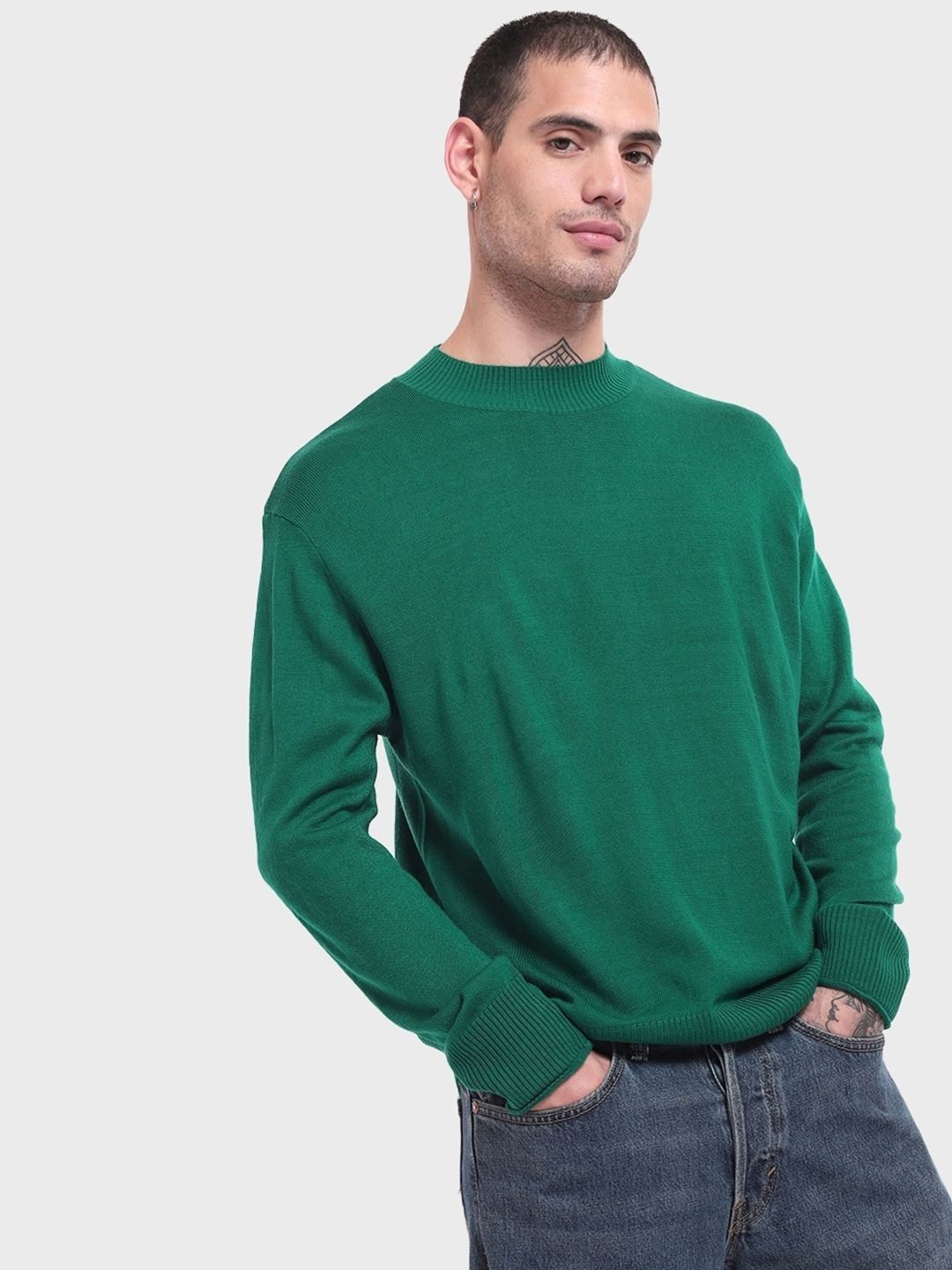 bewakoof Men Solid Round Neck Green Sweater-picture-32