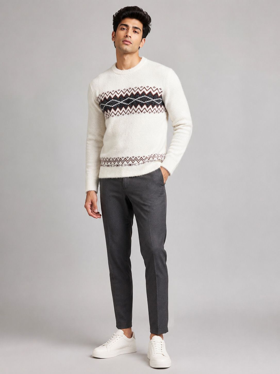 heteshe Men Self Design Round Neck Black Sweater-picture-19