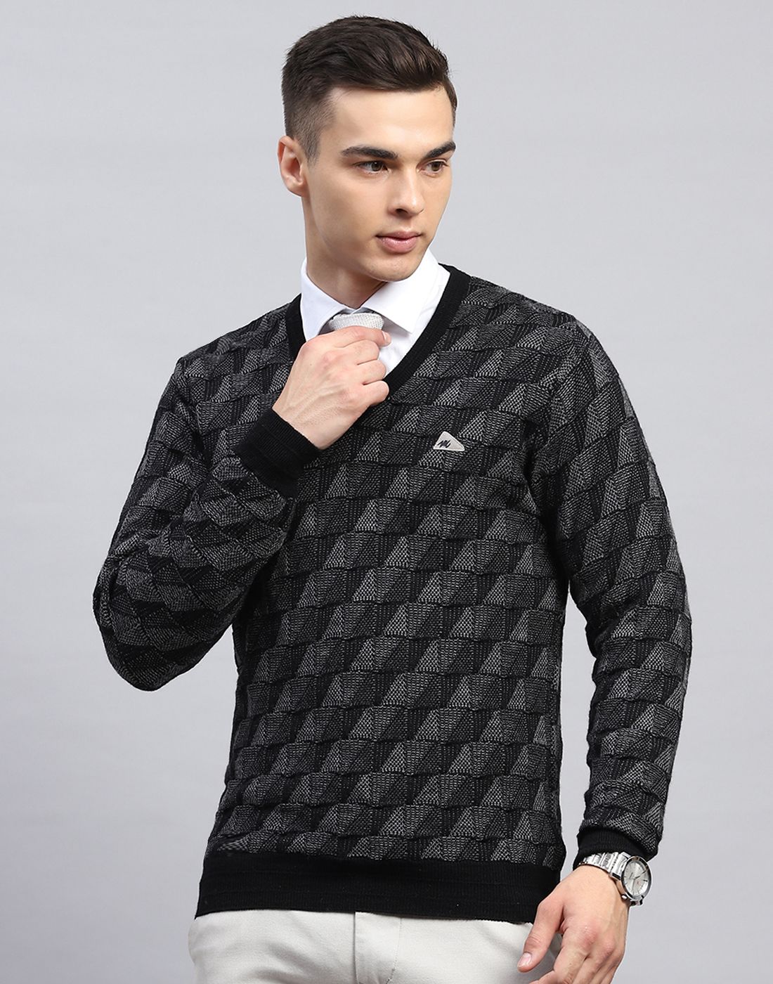 monte carlo Men Self Design V Neck Black Sweater-picture-16