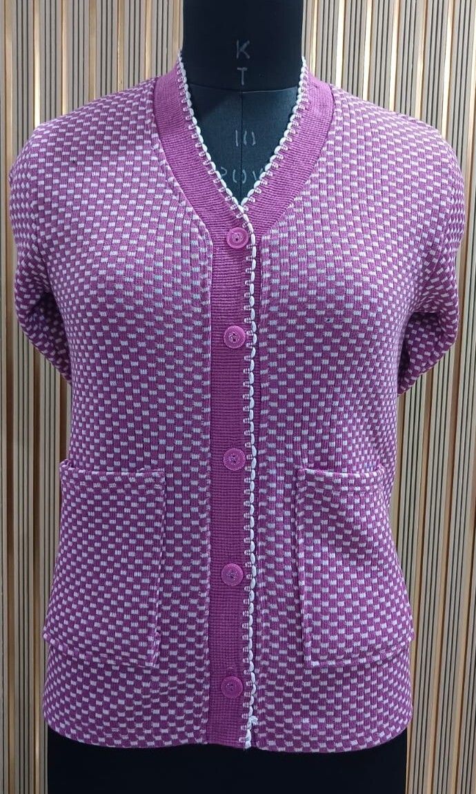 Men Solid V Neck Pink Sweater-image-5