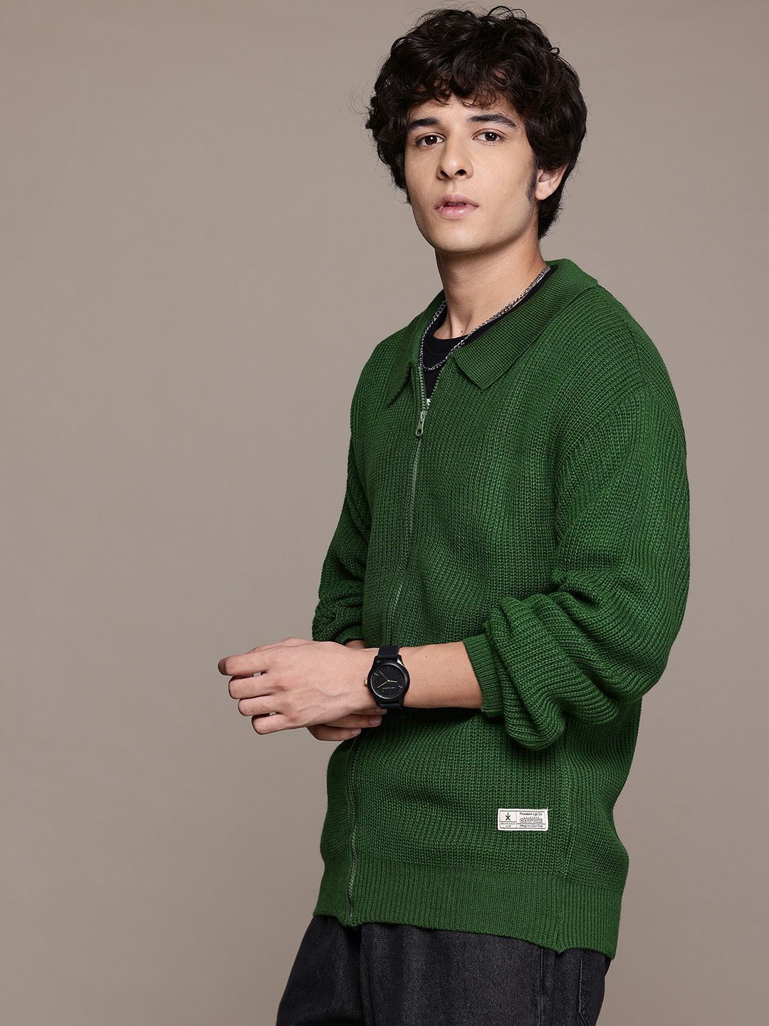 roadster Men Polka Print V Neck Green Sweater-picture-42