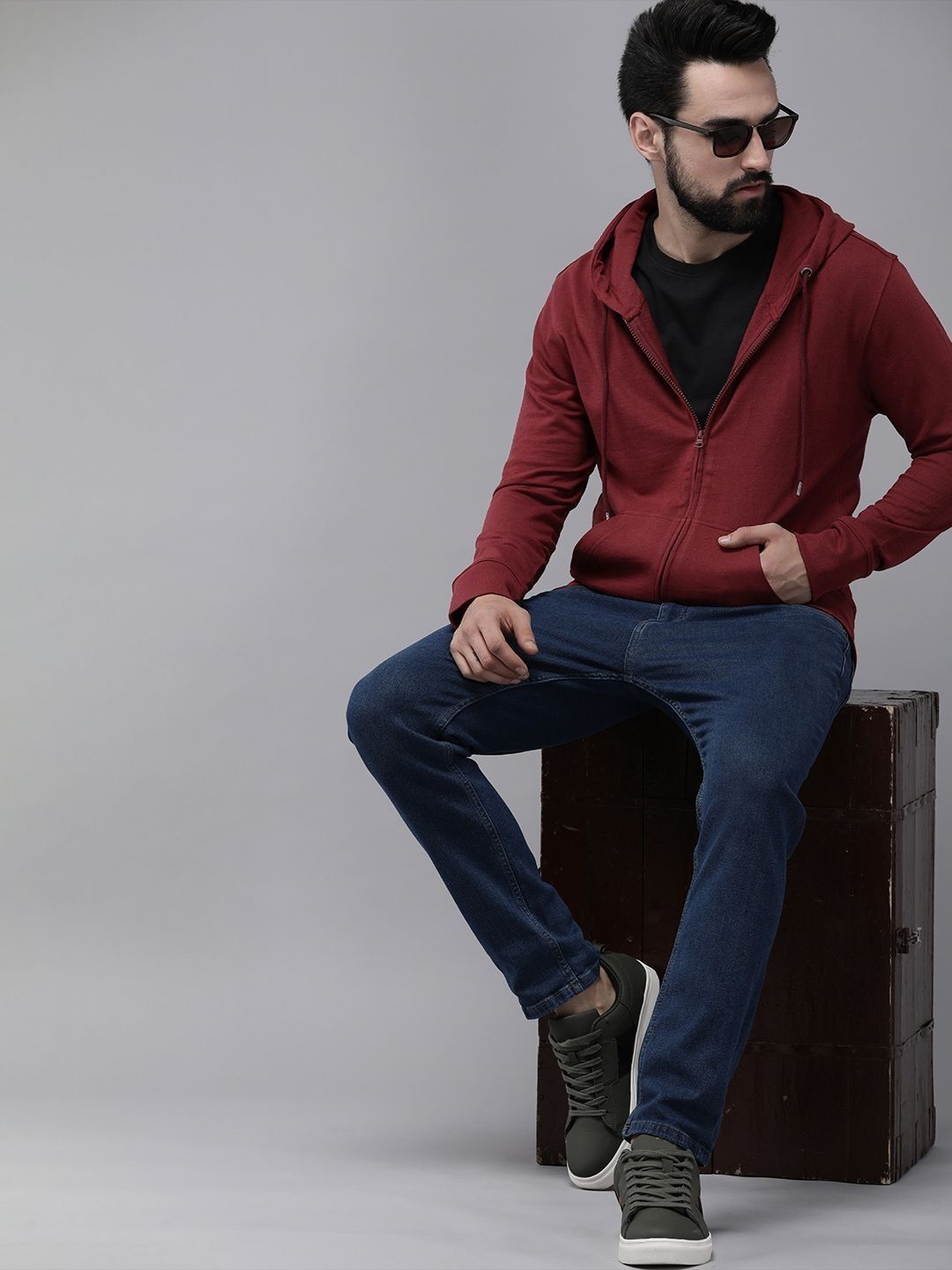 roadster Men Full Sleeve Solid Hooded Sweatshirt-picture-12