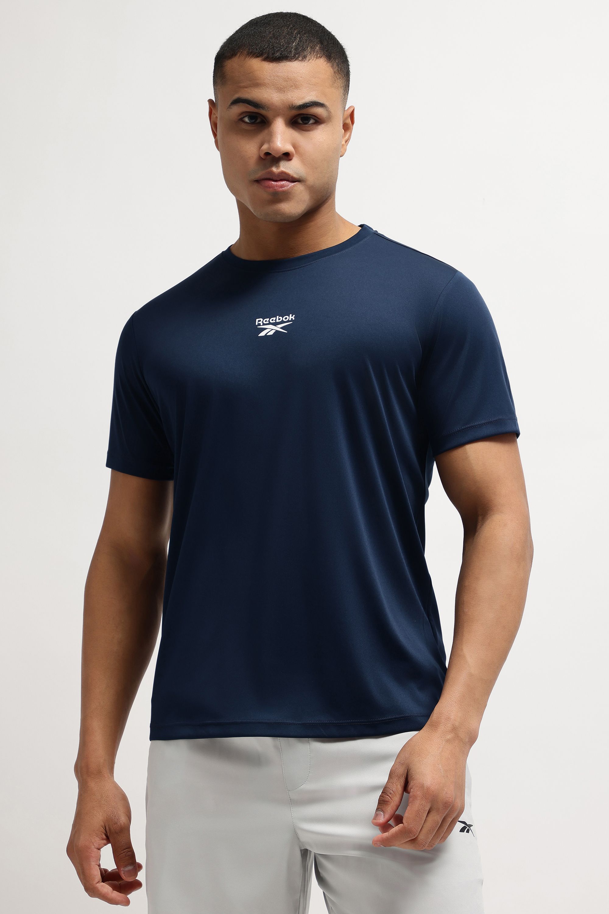 reebok Men Solid Crew Neck Polyester Navy Blue T-Shirt-picture-11