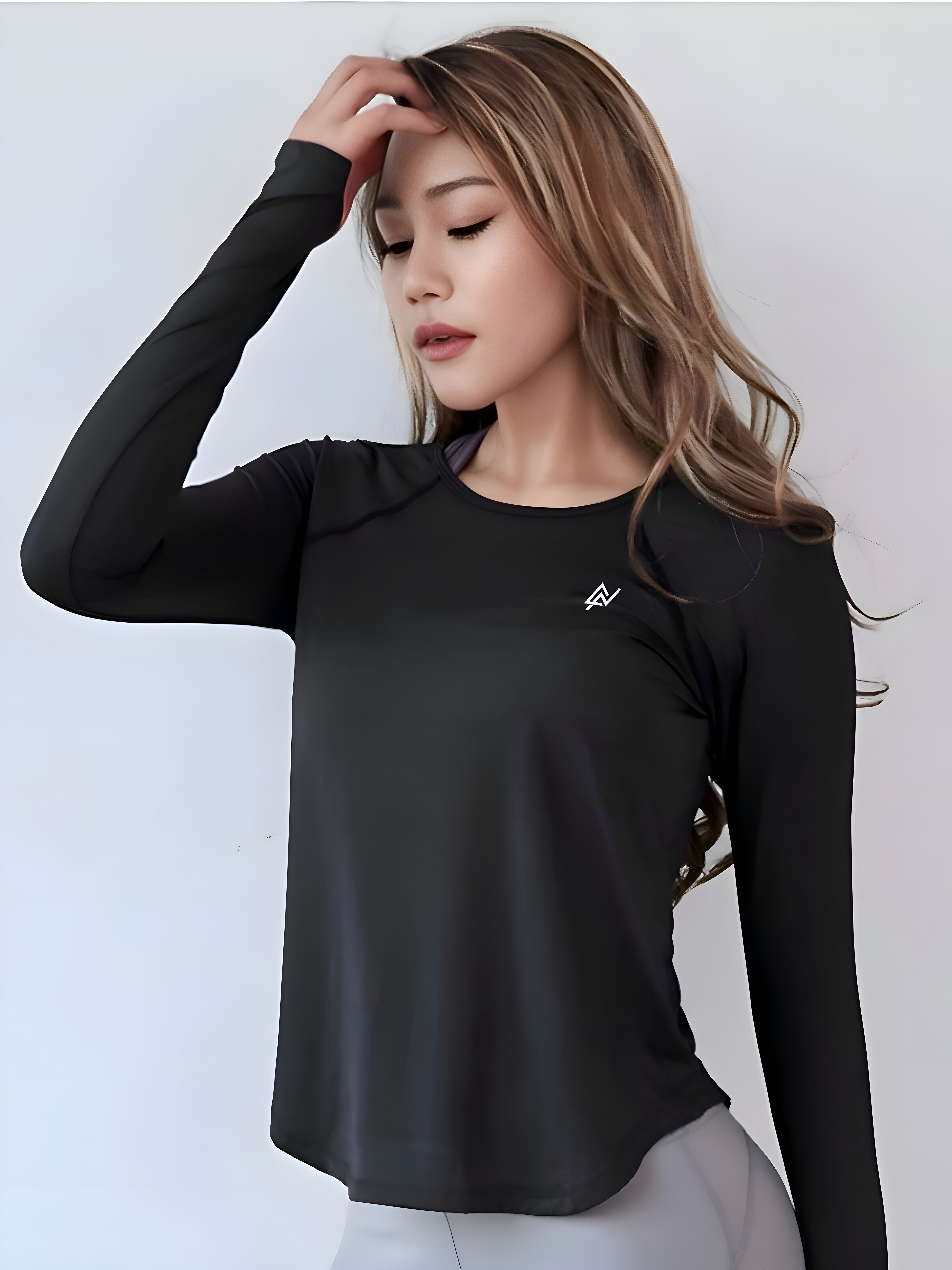 Women Solid Round Neck Polyester Black T-Shirt
