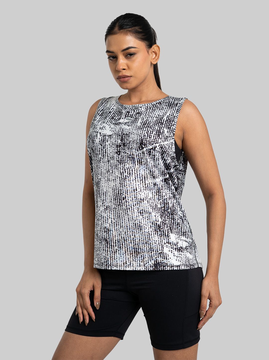 outstride Women Solid Round Neck Polyester Black T-Shirt-picture-27