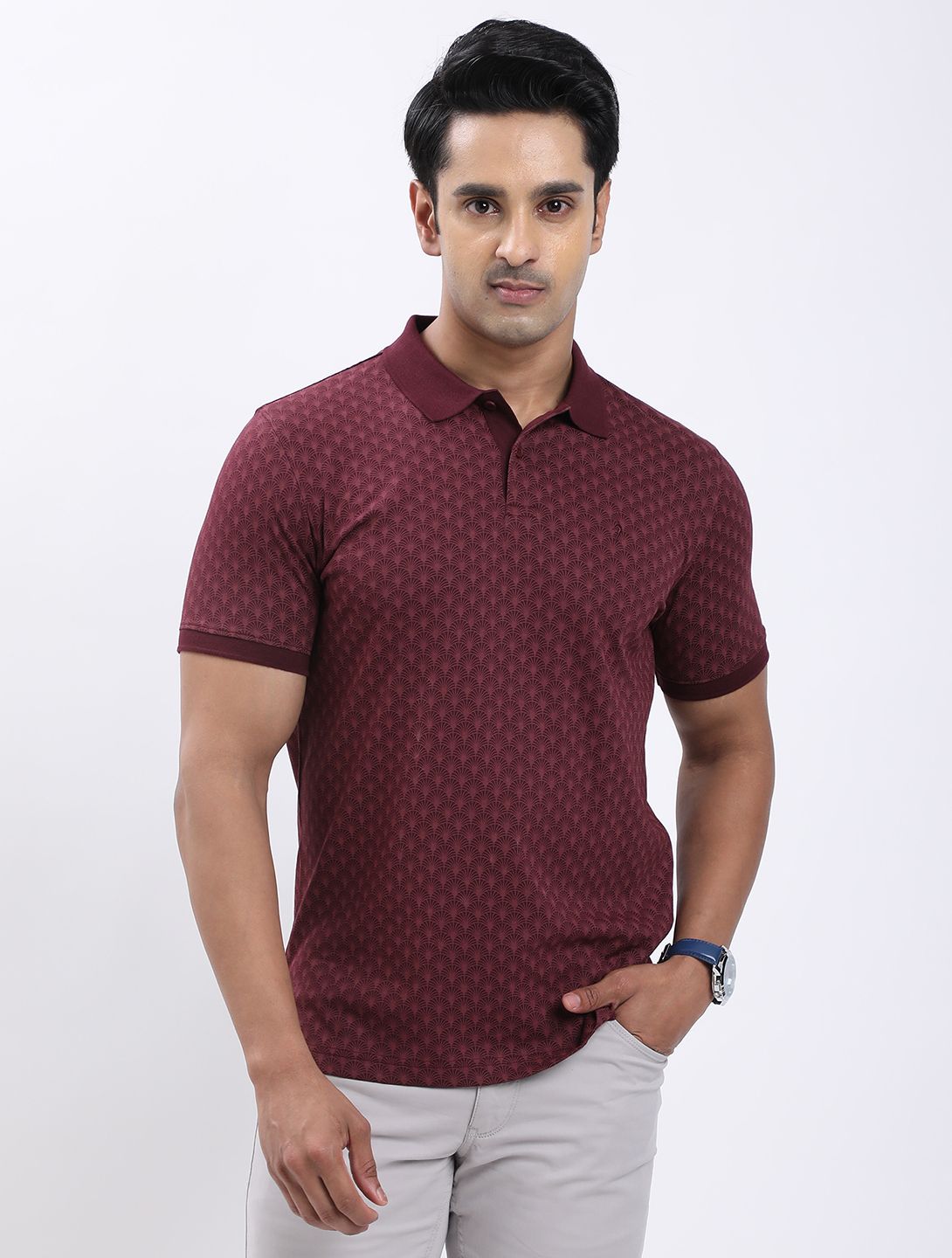 Men Printed Polo Neck Pure Cotton Maroon T-Shirt-image-40