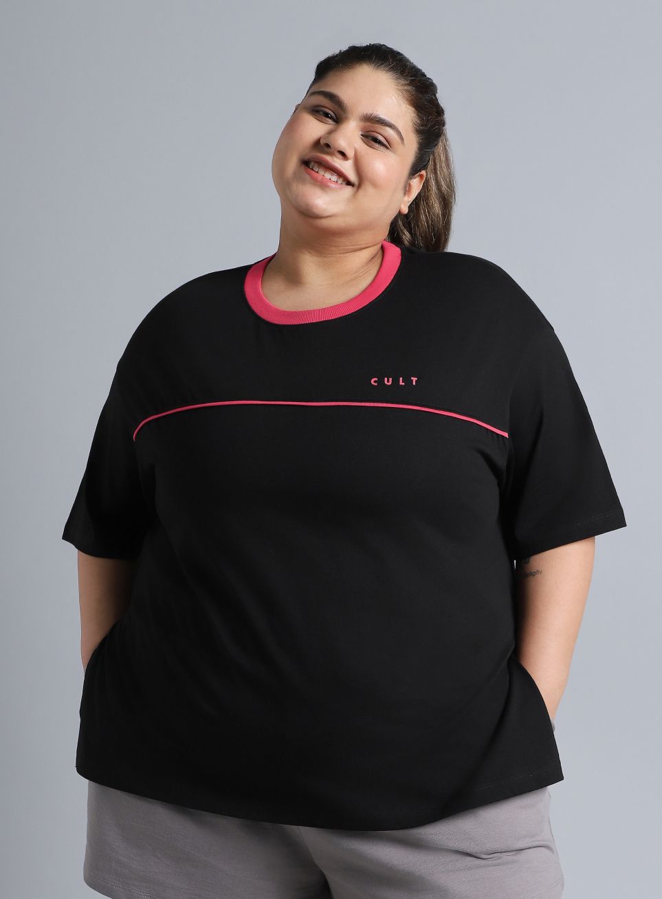 Women Colorblock Round Neck Pure Cotton Black T-Shirt-image-36