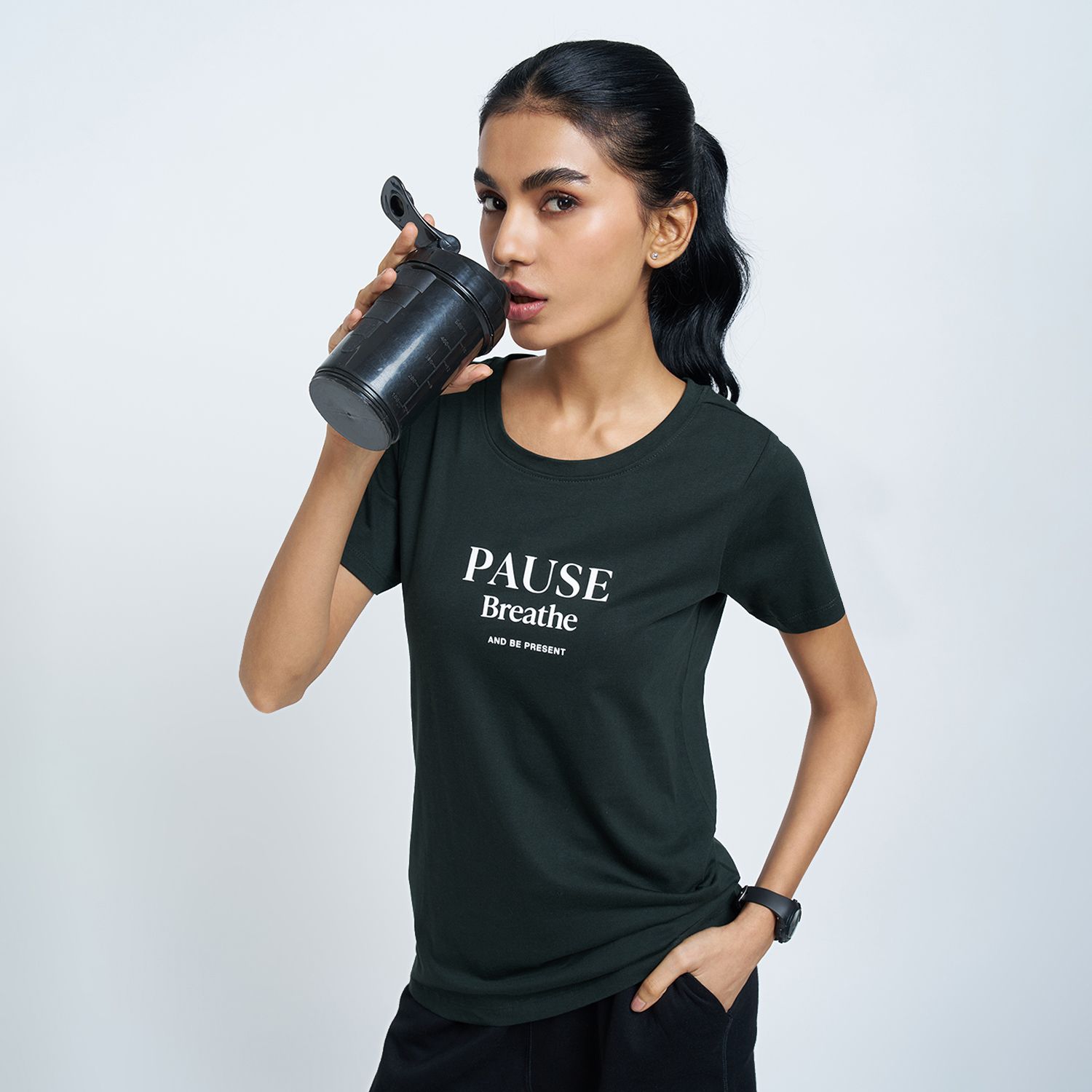 Women Printed Round Neck Pure Cotton Green T-Shirt-image-13