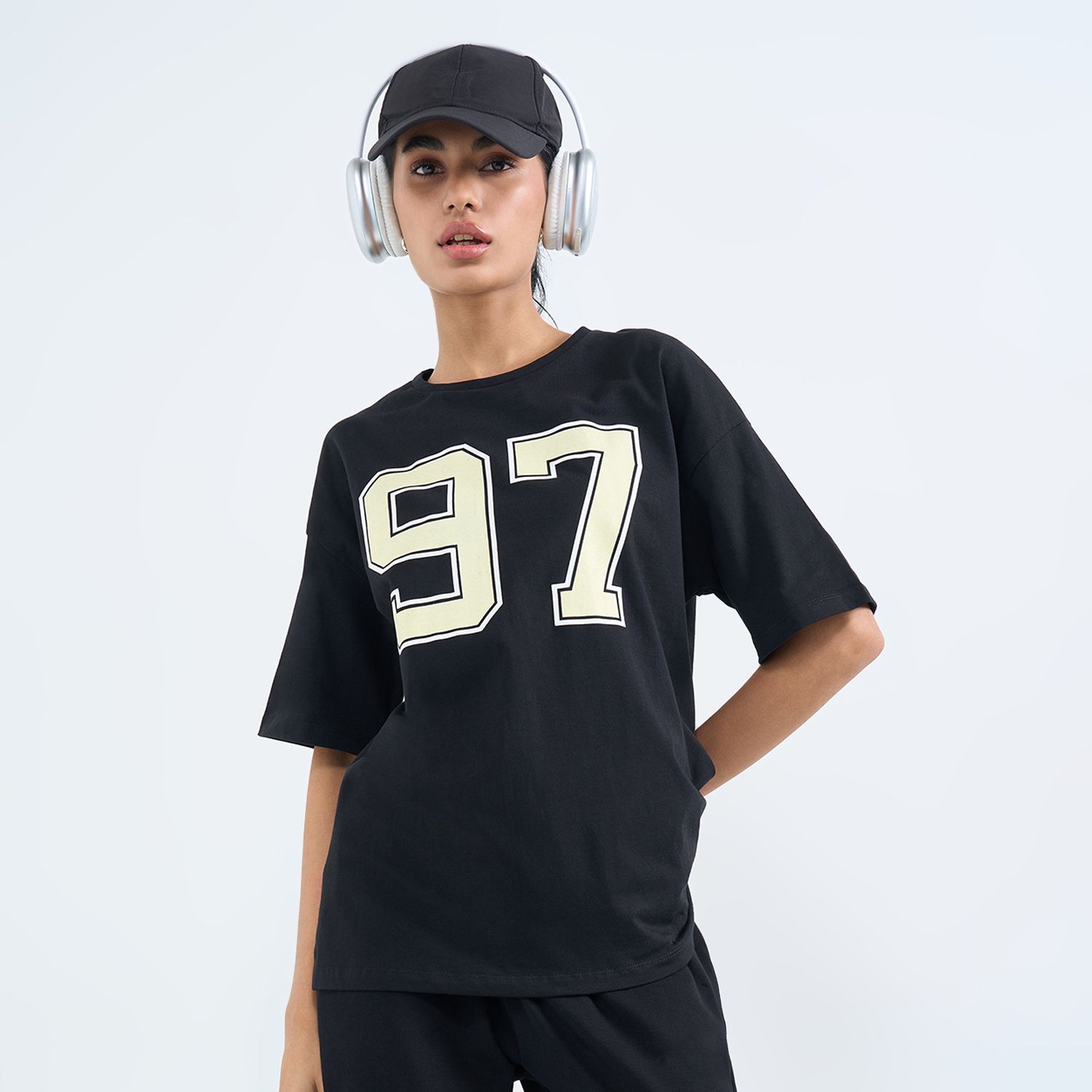 Women Solid Round Neck Pure Cotton Black T-Shirt-image-23