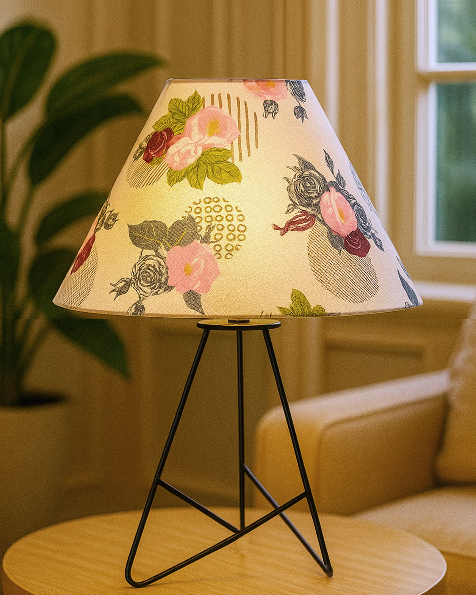 Retro Matt Black Wire Table Lamp, Rose Cone Shade for Living Room & Home Décor Table Lamp-image-5