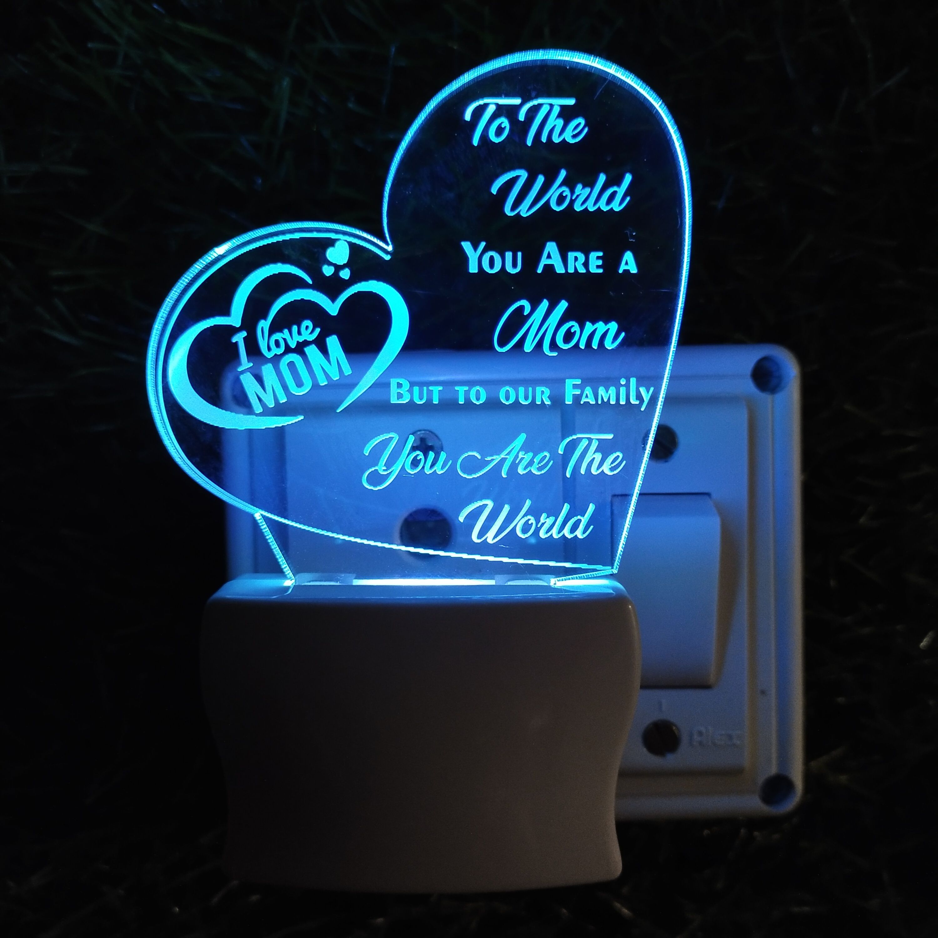 I LOVE MOM Acrylic 3D Illusion RGB 7 Colour Changing LED Plug and Play Night Lamp-image-42