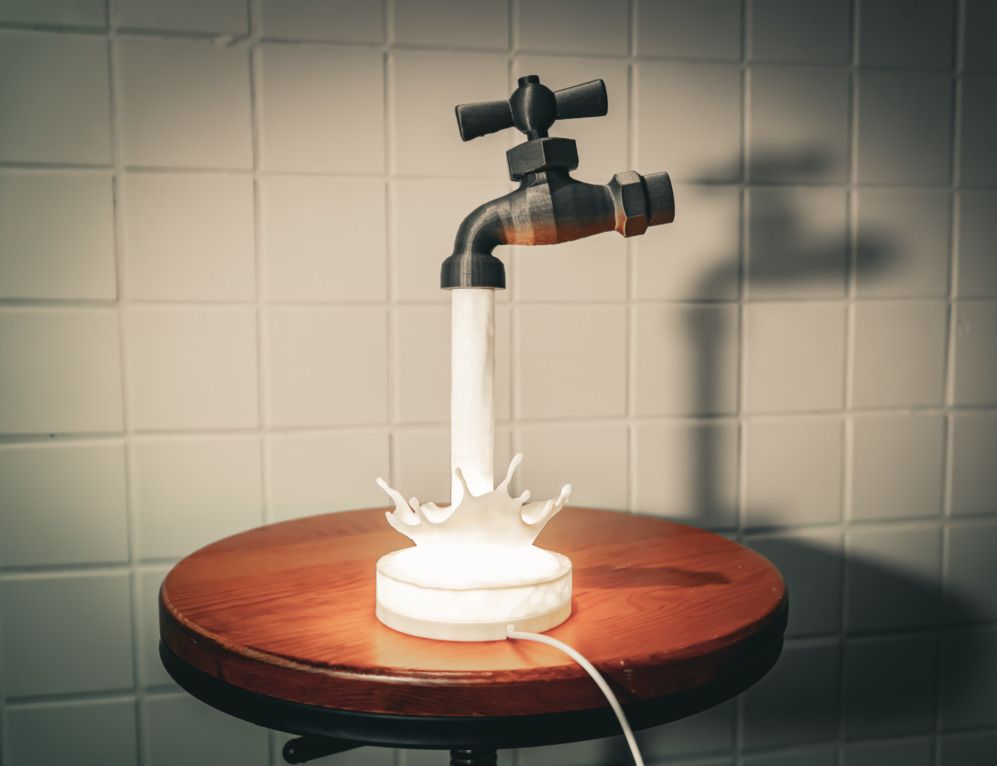 Magic Faucet Water Splash Novelty Desk Lamp Table Lamp-image-2