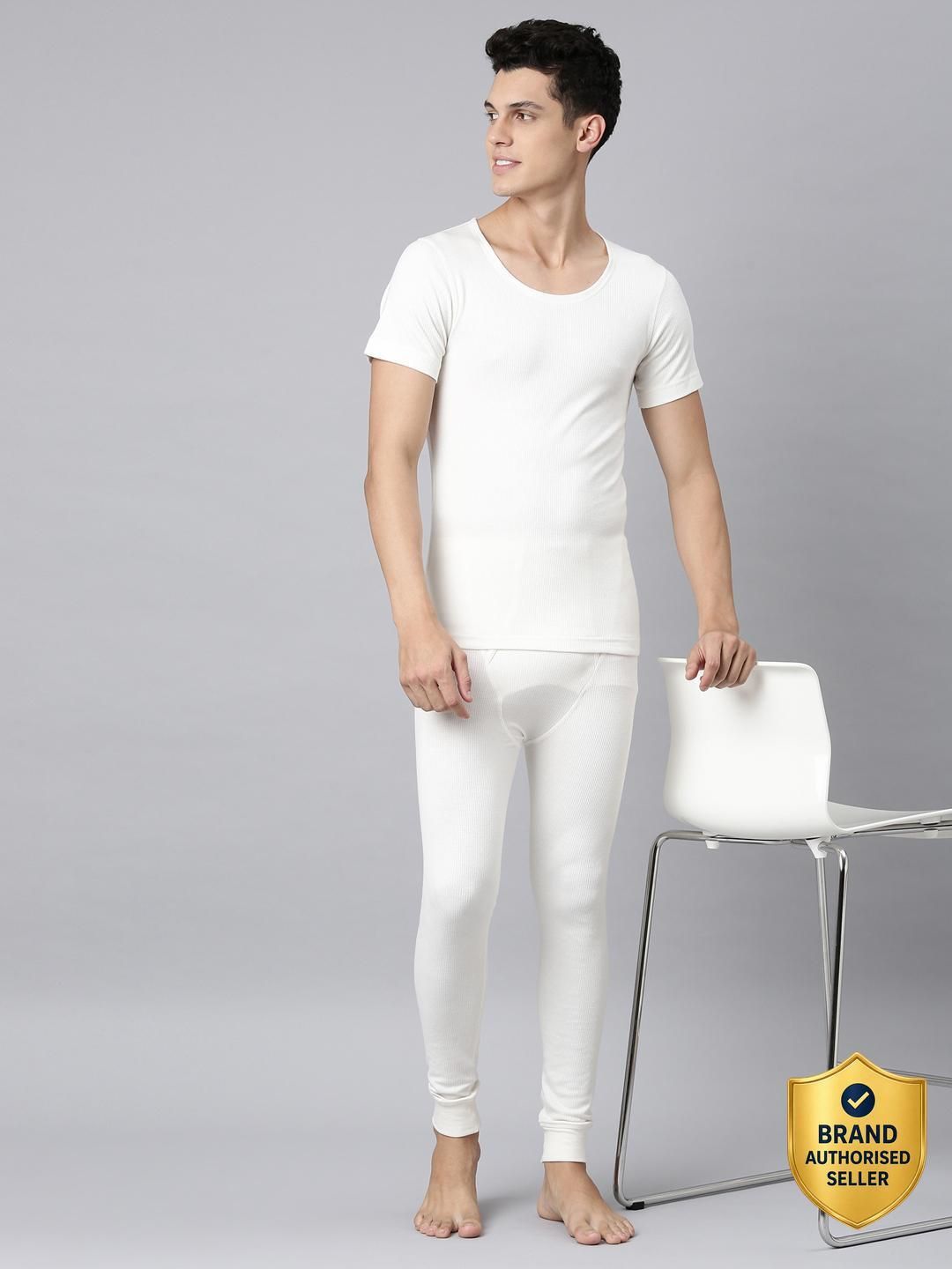 LEVI'S 037-039 Cotton Solid V-Neck Thermal Top & Bottom Set Men Top - Pyjama Set Thermal-picture-17