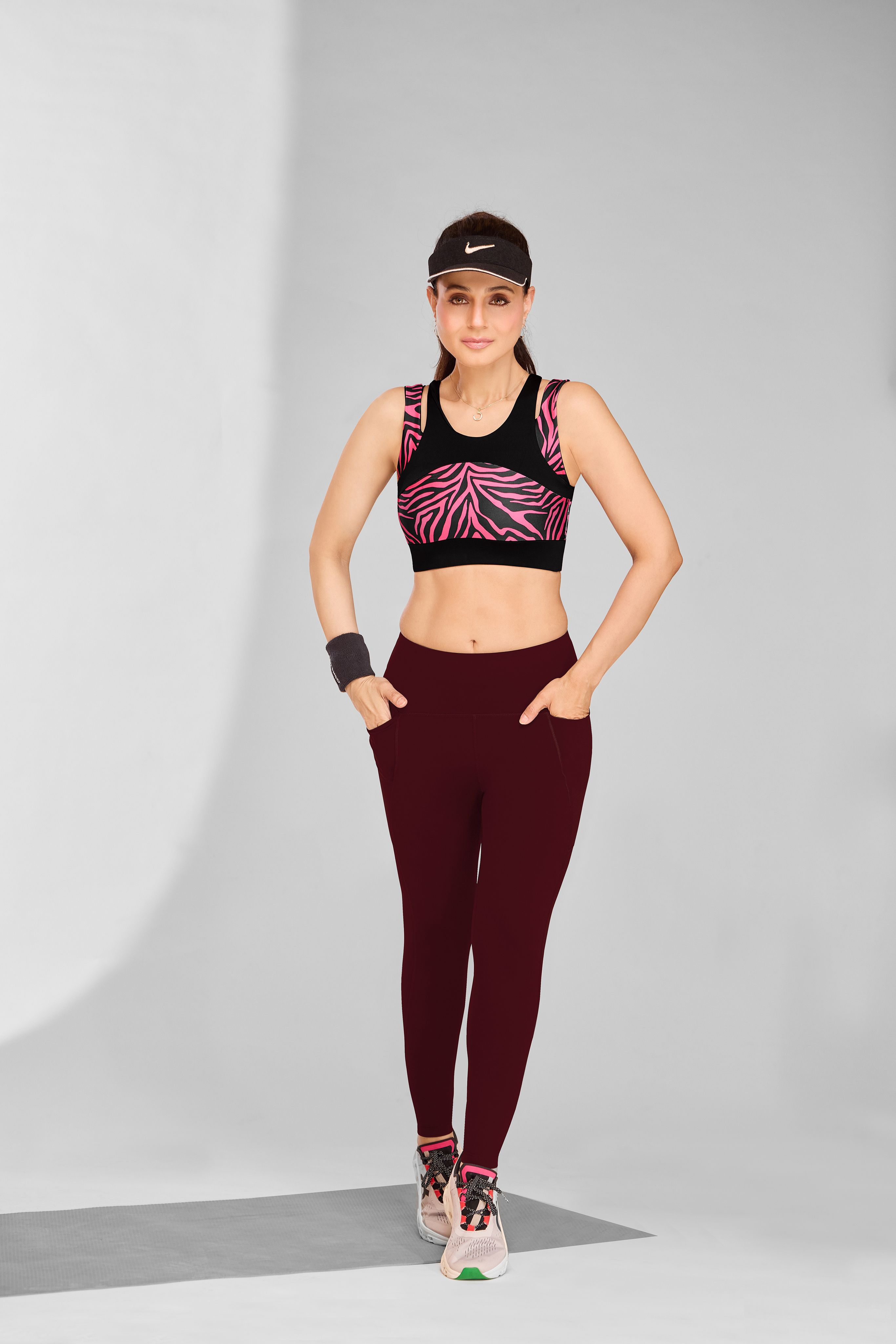 skdreams Solid Women Maroon Tights-picture-9