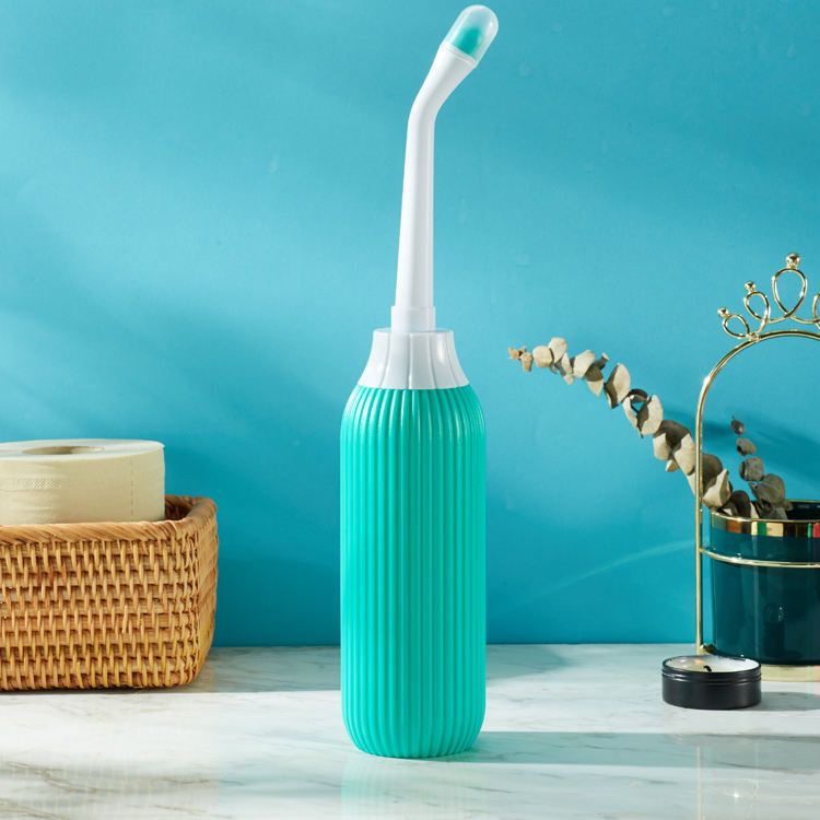 Portable bidet, Jet Spray for Toilet | Retractable, 2 angled Nozzles M269 Manual Bidets