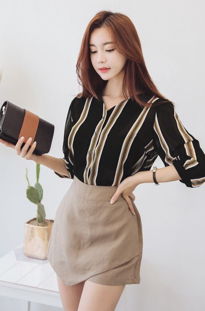 gg style Casual Flute Sleeves Printed Women Black Top-picture-22