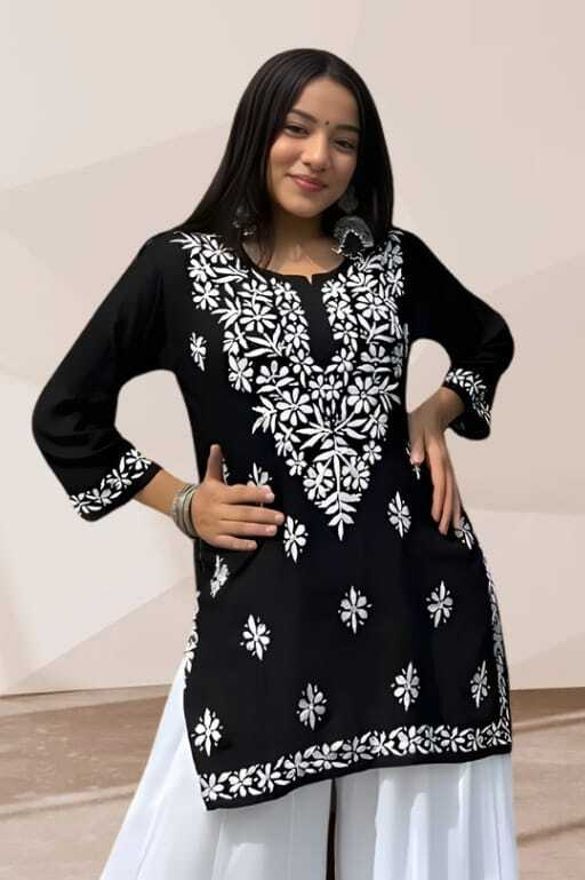 virass creation Casual Cap Sleeves Embroidered Women Black Top-picture-44