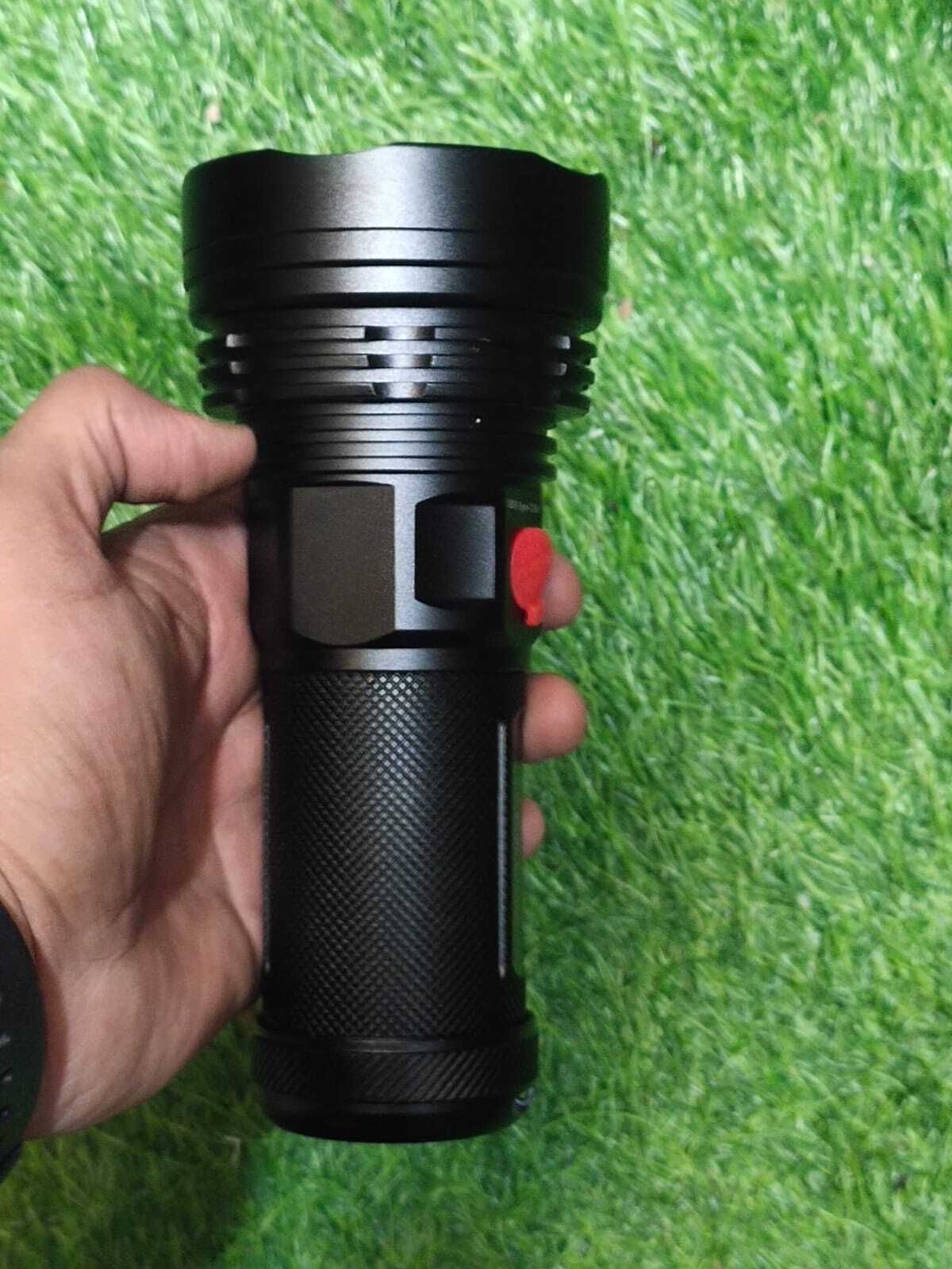ZY-T1838 HIGH QUALITY RECHAGEBLE LED FLASLIGHT TORCH Torch-image-4