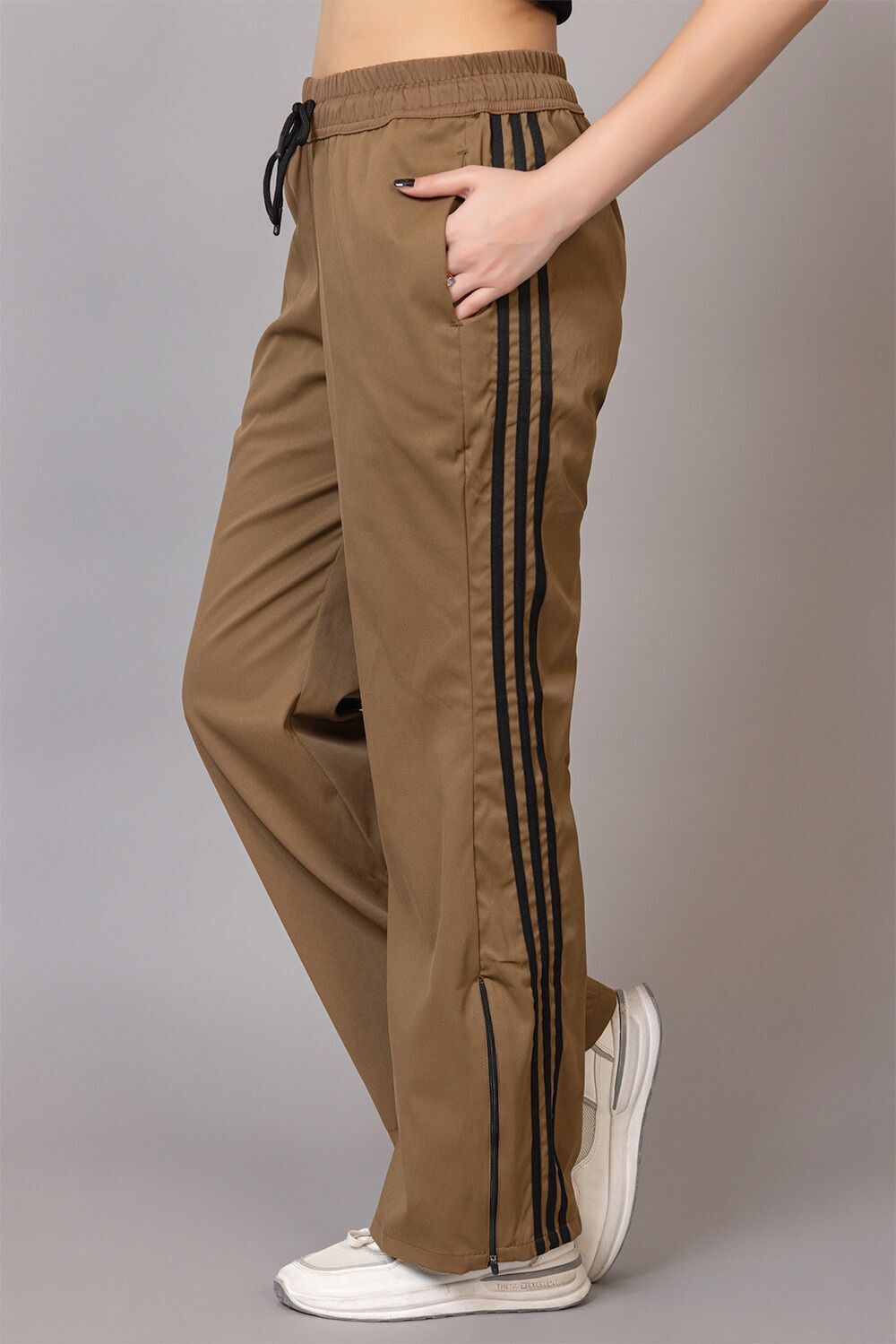 Women Solid Brown Track Pants