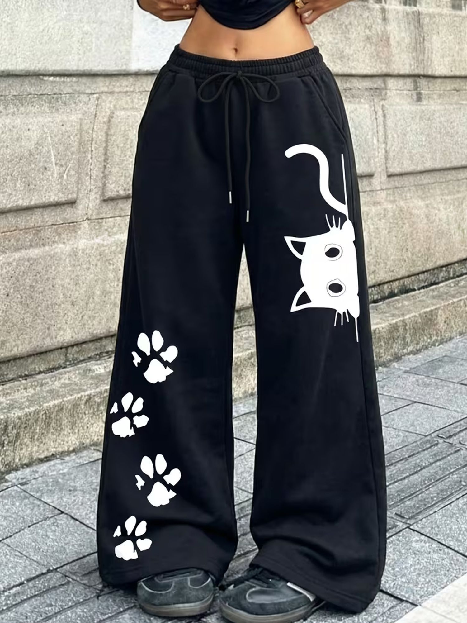 suun fllower Women Printed Black Track Pants-picture-15