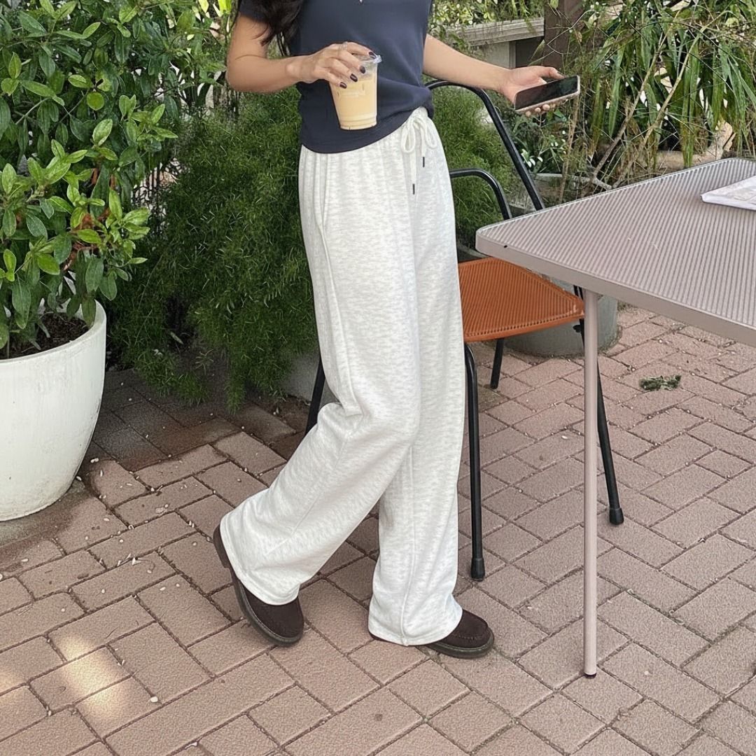 trufflegum Women Solid White Track Pants-picture-27