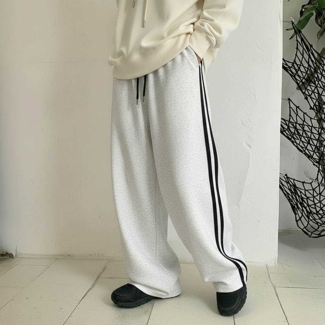 daphne maurier Women Solid White Track Pants-picture-40