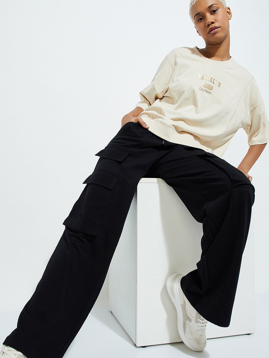 max URB_N Women Solid Black Track Pants-picture-34
