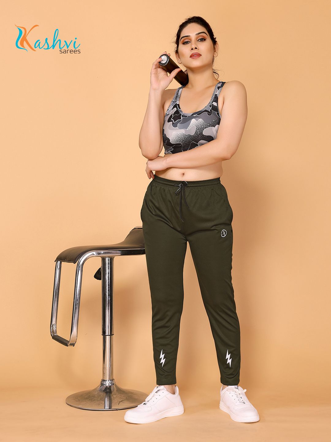 kashvi Women Solid, Self Design Dark Green Track Pants-picture-11