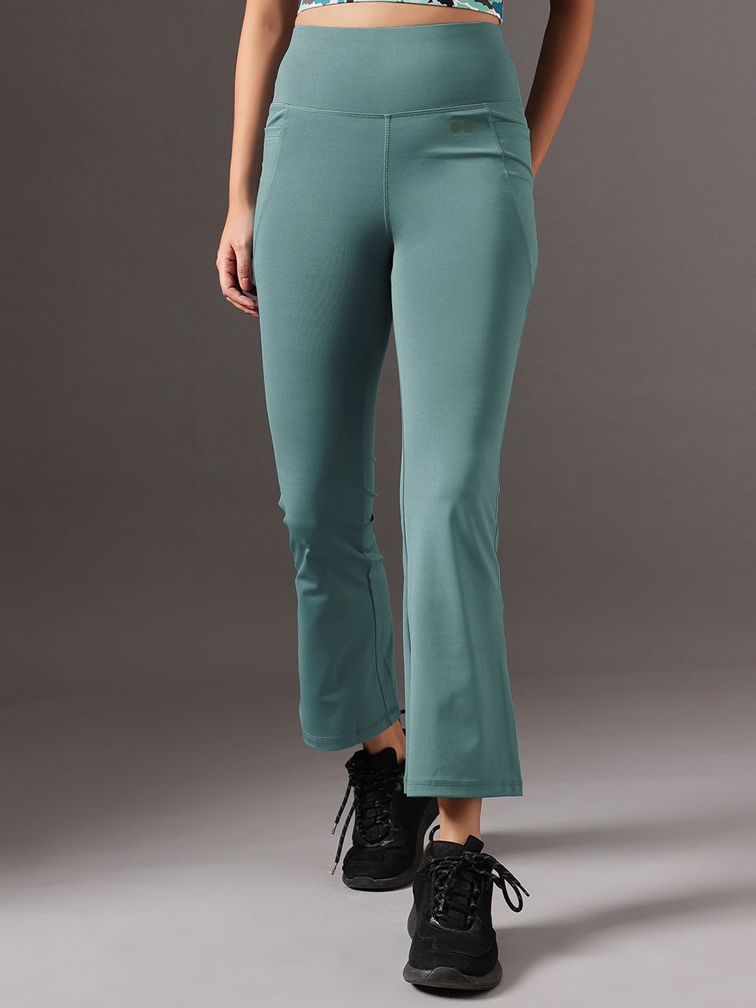 clovia Women Solid Green Track Pants-picture-15