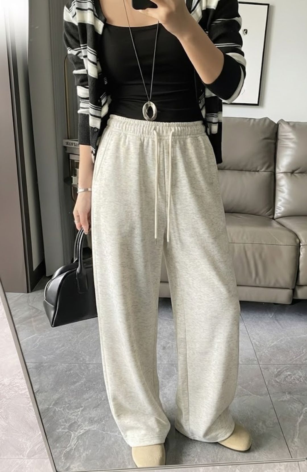 Women Solid White Track Pants