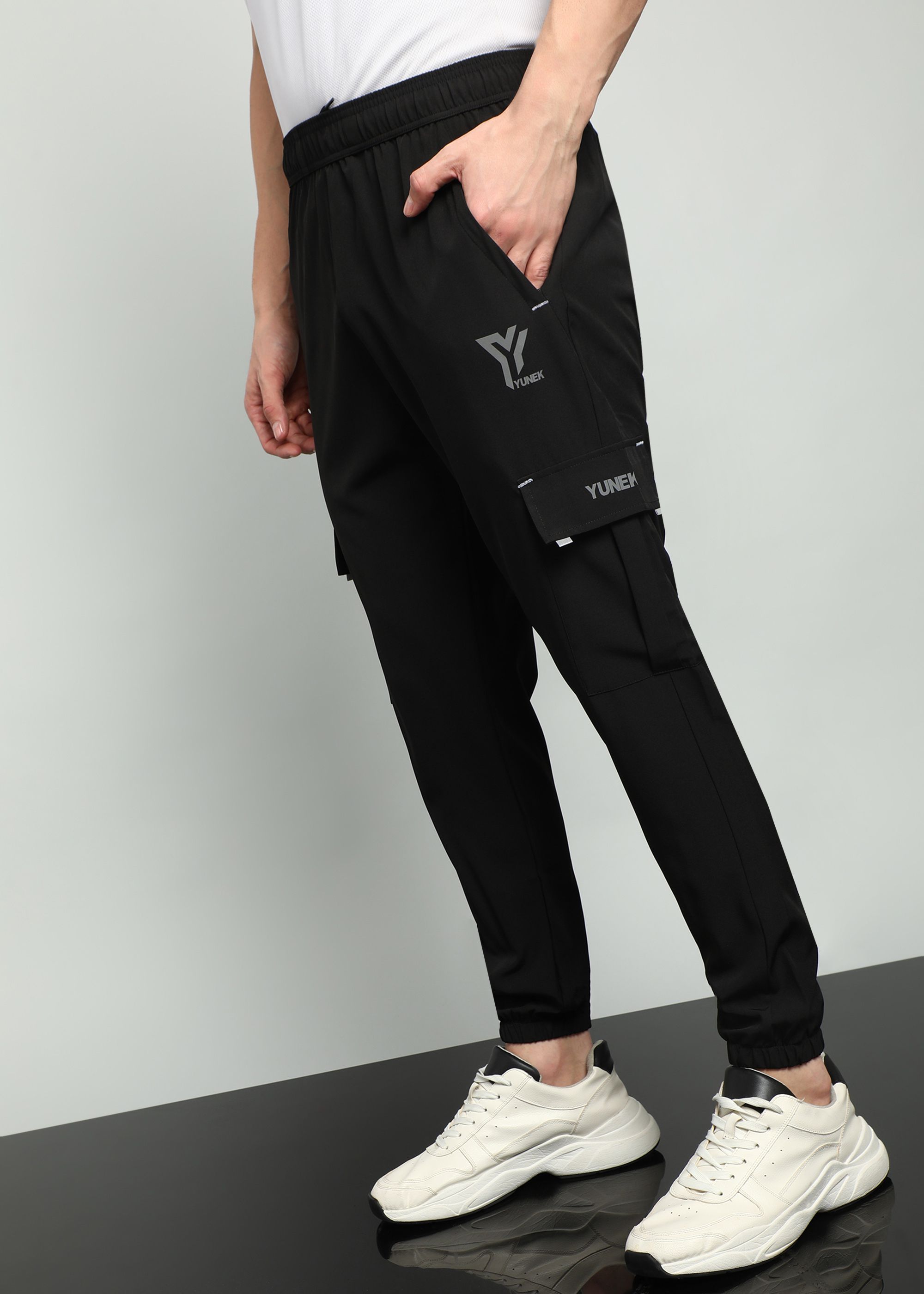yunek Men Solid Black Track Pants-picture-13