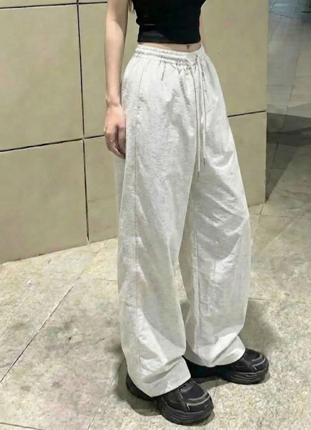 Women Solid White Track Pants