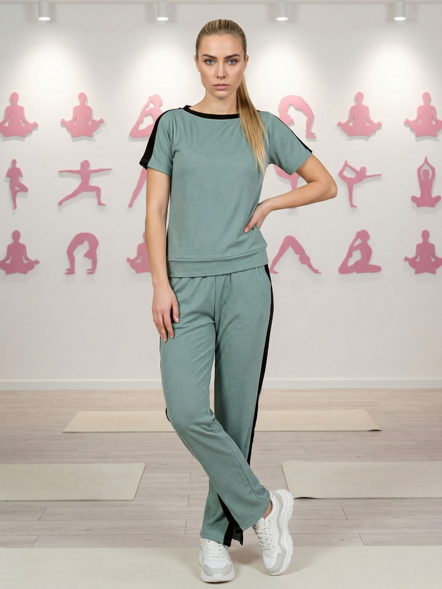 sakarmaa Solid Women Track Suit-picture-23
