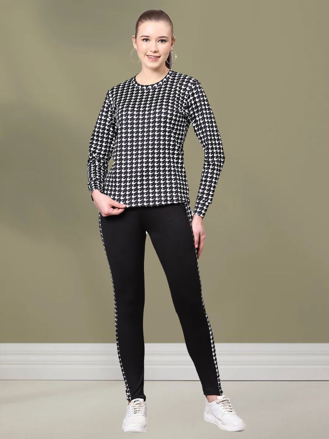 sirgo Self Design Women Track Suit-picture-29
