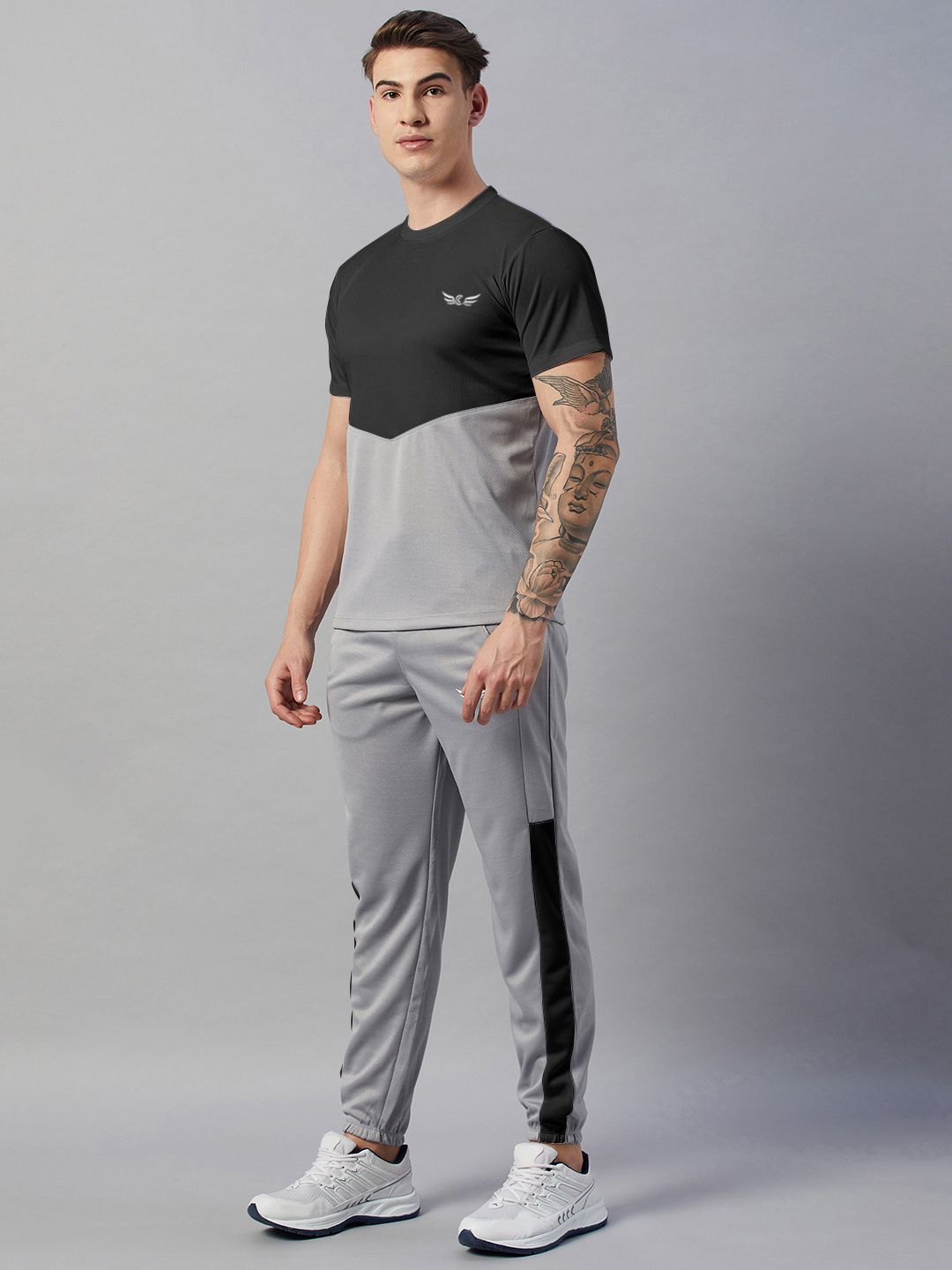 chrome & coral Colorblock Men Track Suit-picture-30