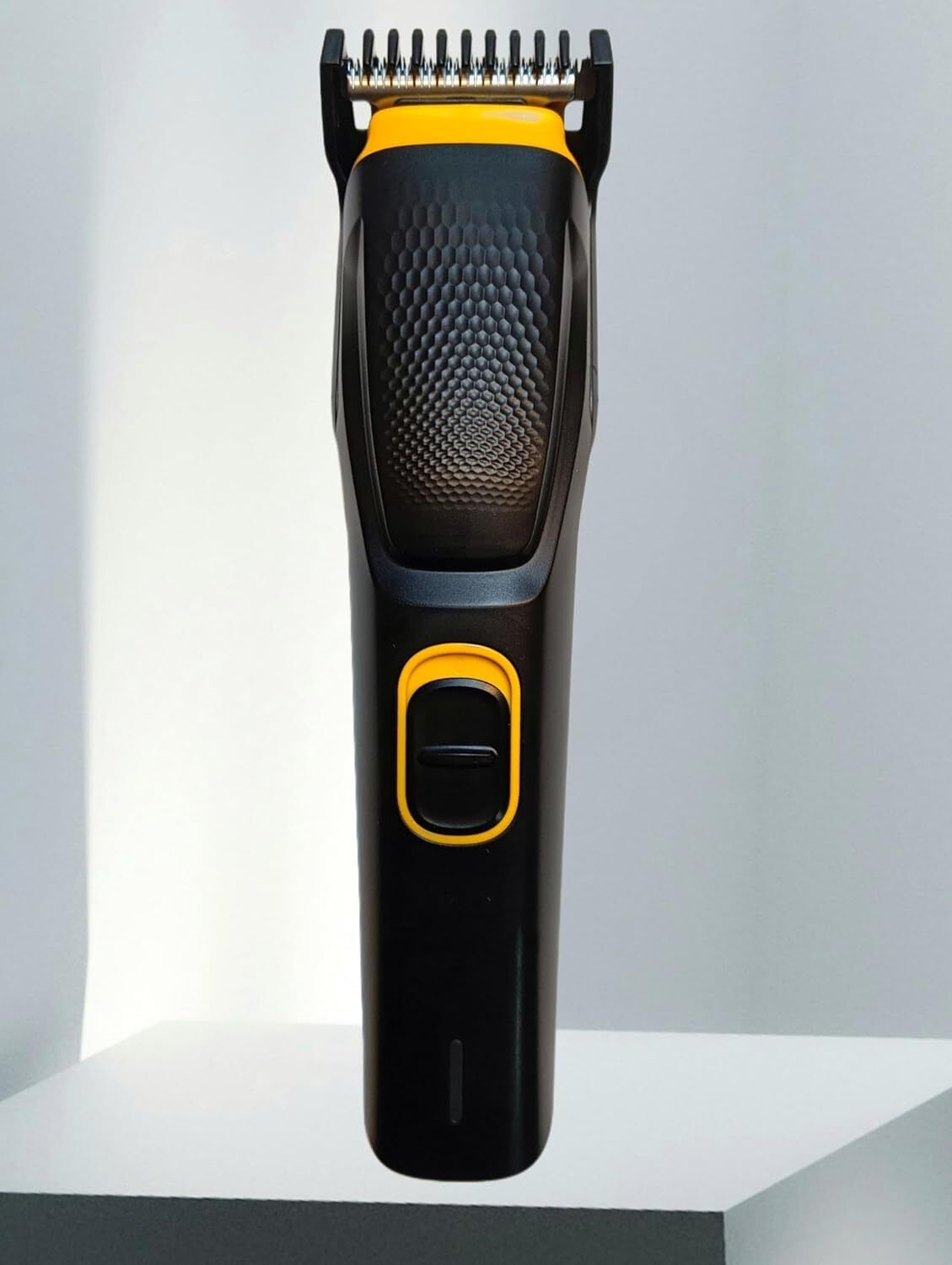 Eos Smart Beard and Hair Trimmer for Men with Self-Sharpening blades Grooming Kit 120 minRuntime 8 Length Settings