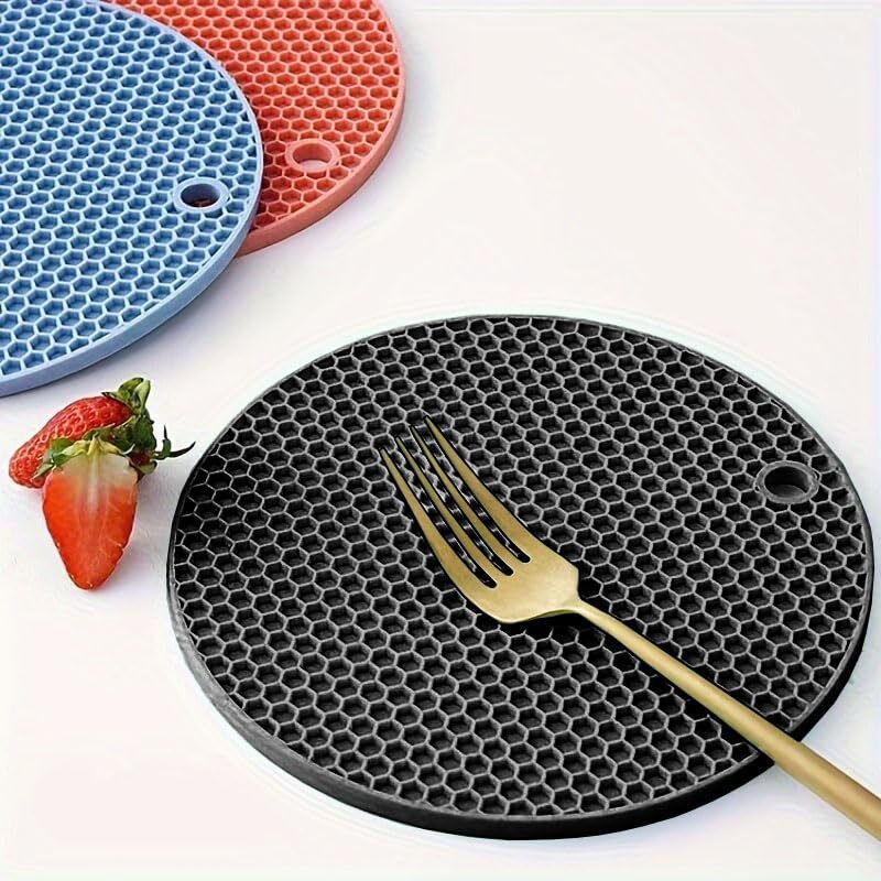 Heat Resistant Trivets for Hot Pots and Pans Kitchen Insulation Anti-Slip Coasters Dining Mat finish Silicone Trivet-image-7