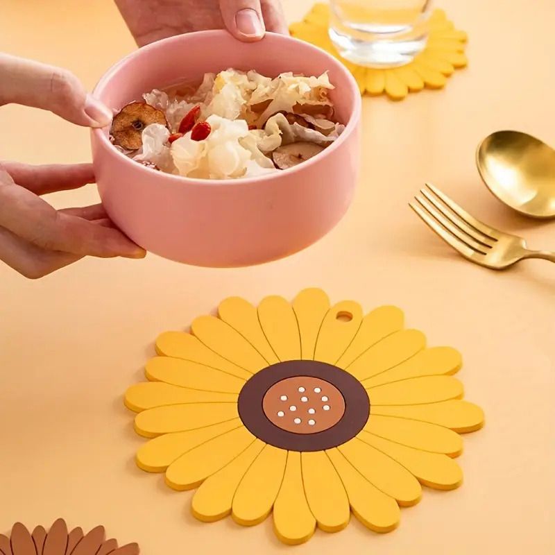 Yellow Silicone Mat for Hot & Cold Pot - Cute Sunflower Shaped Table mat Yellow Hot Mat Trivet-image-9