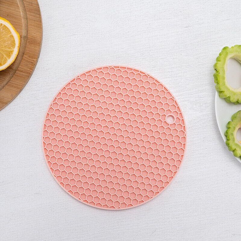 UIH32 TRIVET Honeycomb Pattern Surface, Matte Finish, Non-Slip Texture, Soft Touch Silicone Surface Trivet-image-41