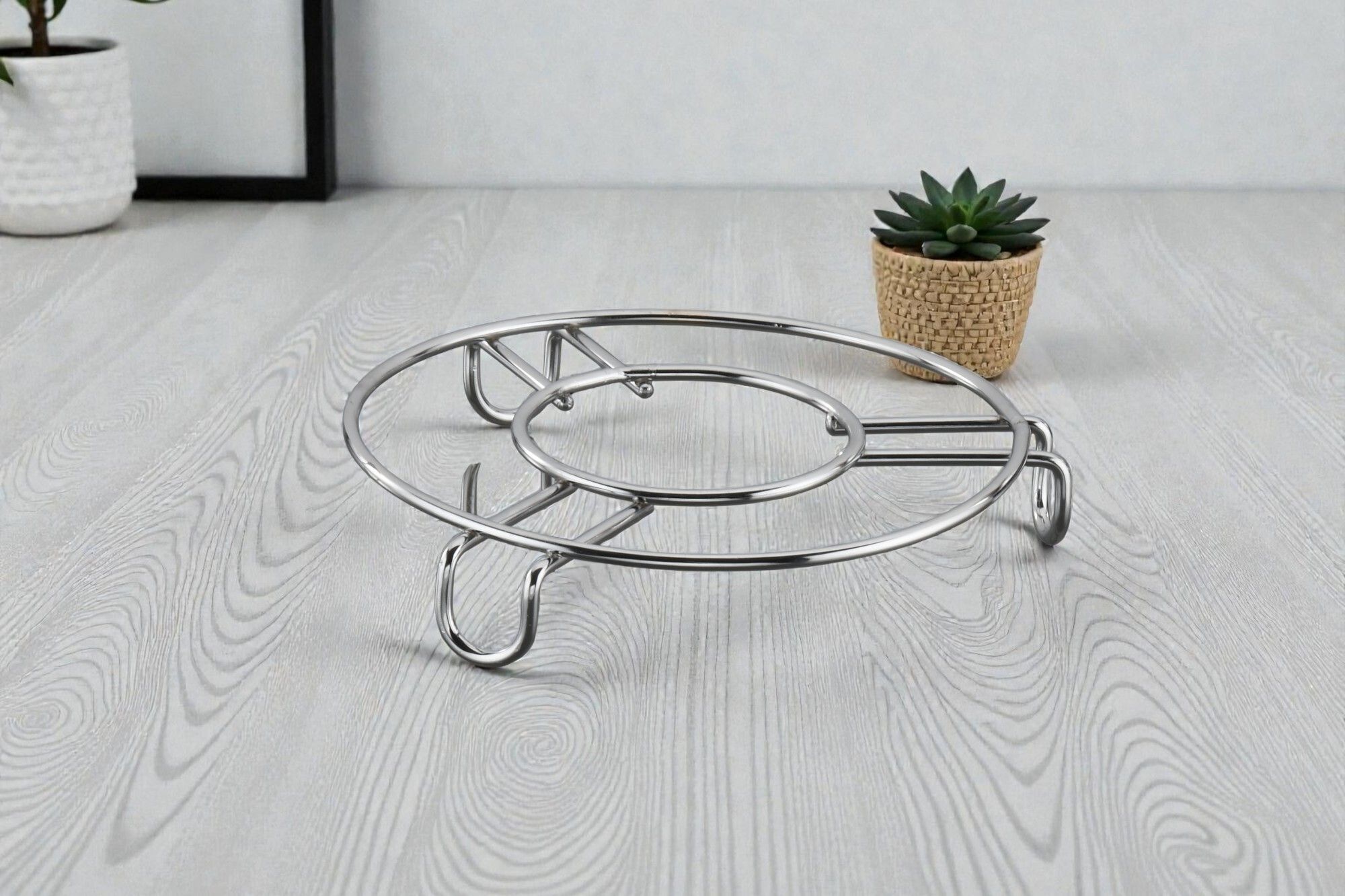 U TRIVET _H Chome Finished Trivet-image-8