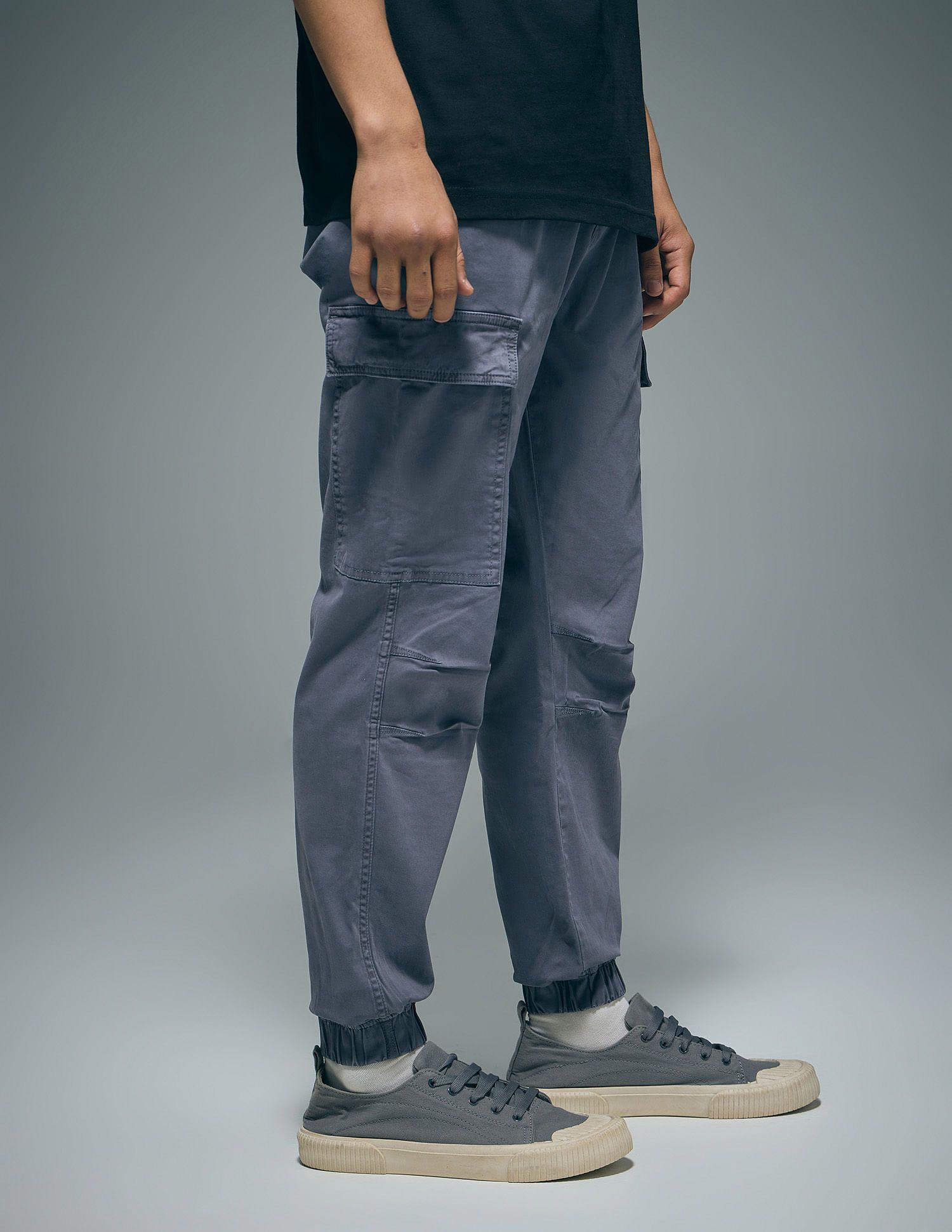 flying machine Men Slim Fit Grey Cotton Blend Trousers-picture-27