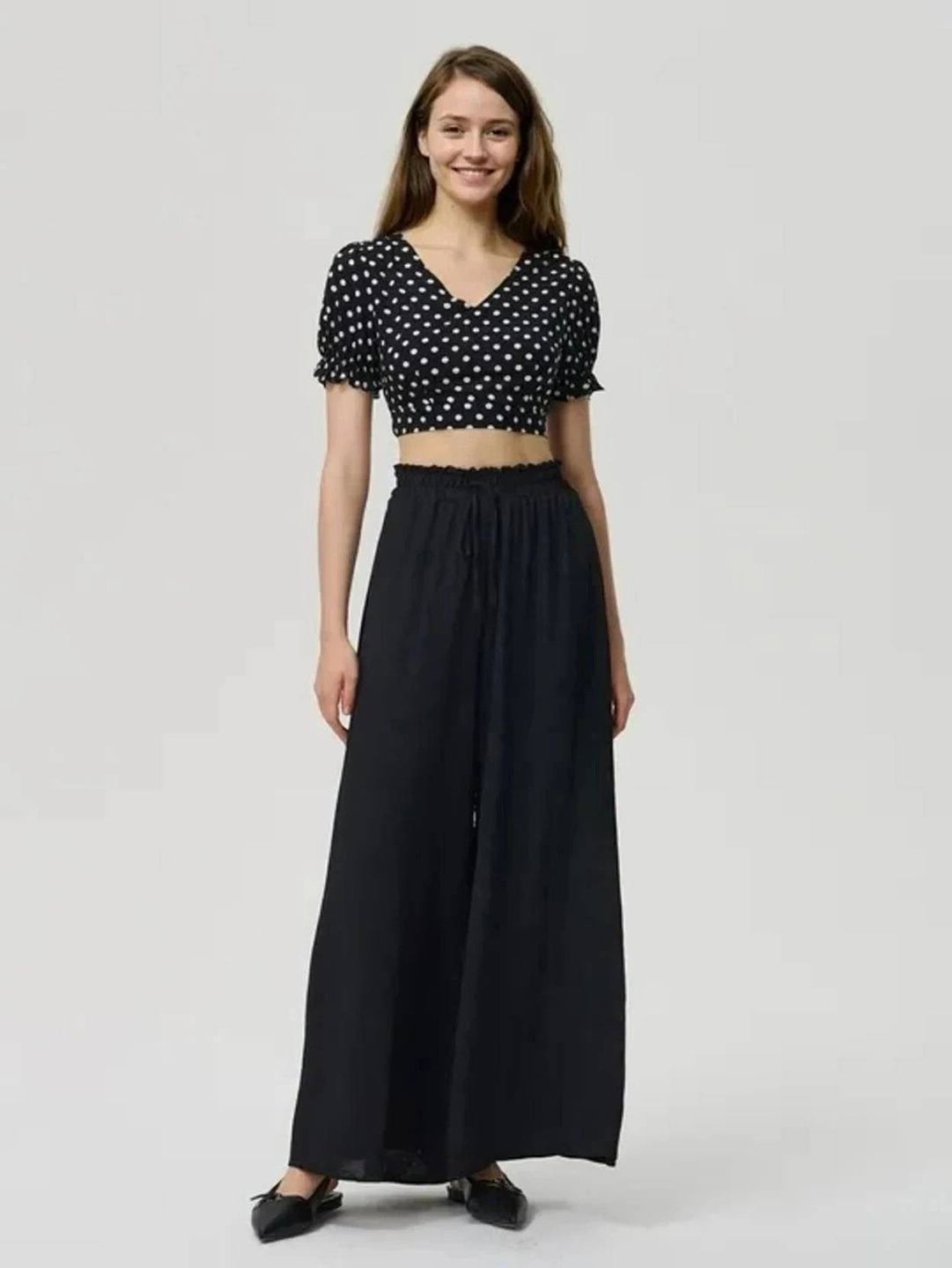 Women Loose Fit Black Viscose Rayon Trousers-image-17