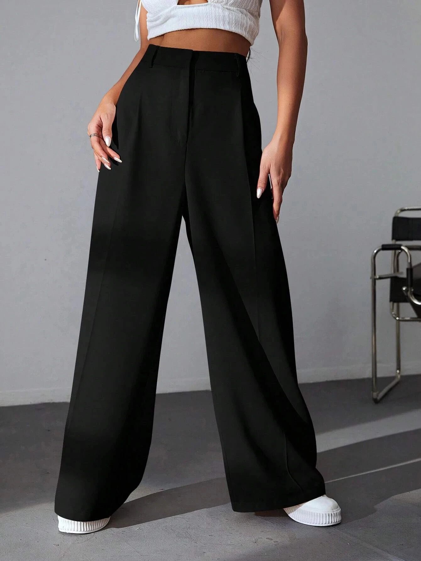 Women Regular Fit Black Cotton Blend Trousers