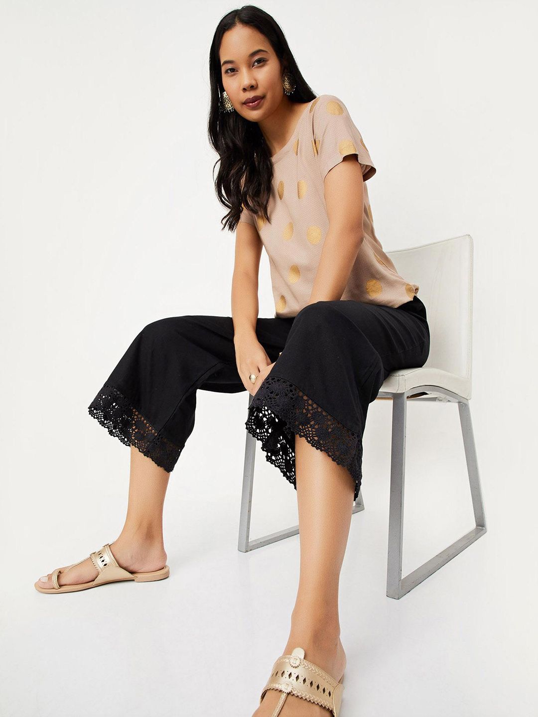 Women Regular Fit Black Cotton Blend Trousers