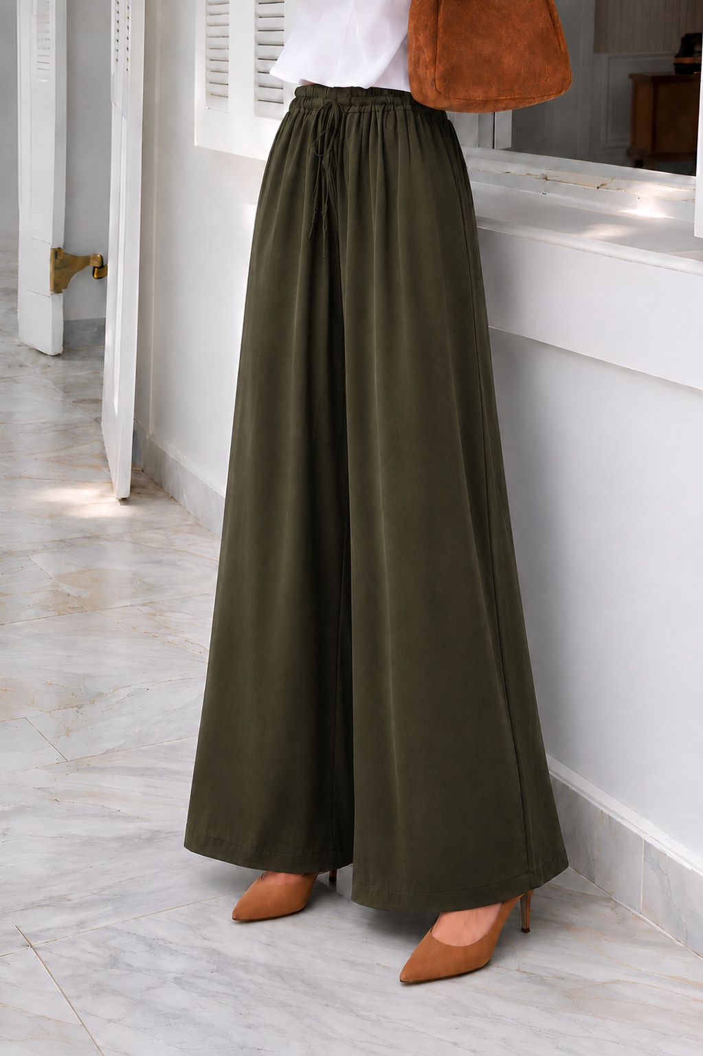 fabflee Women Relaxed Dark Green Cotton Blend Trousers-picture-32