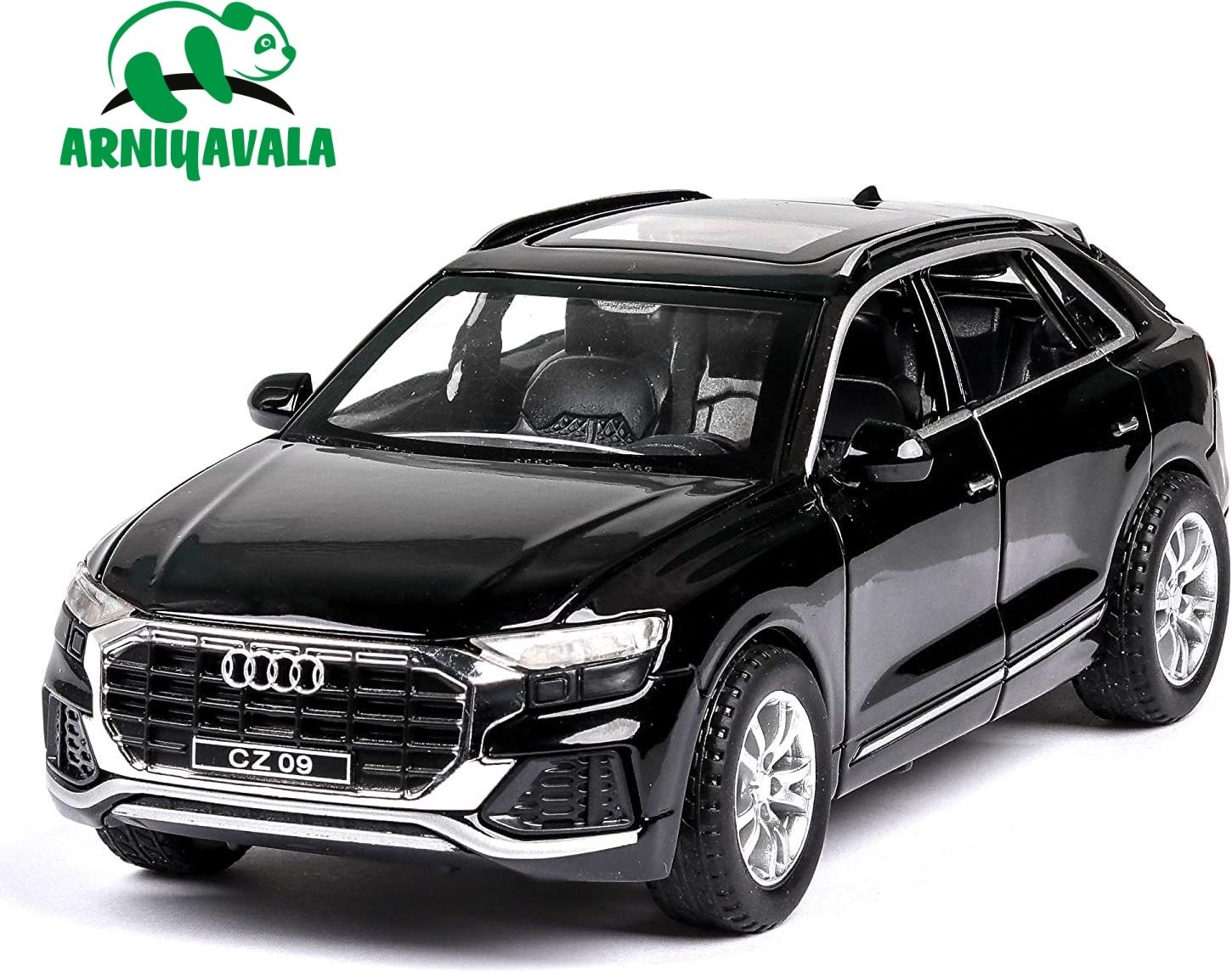 1:32 Audi Q8 Diecast Metal Pullback Toy car with Openable Doors & Light-image-15