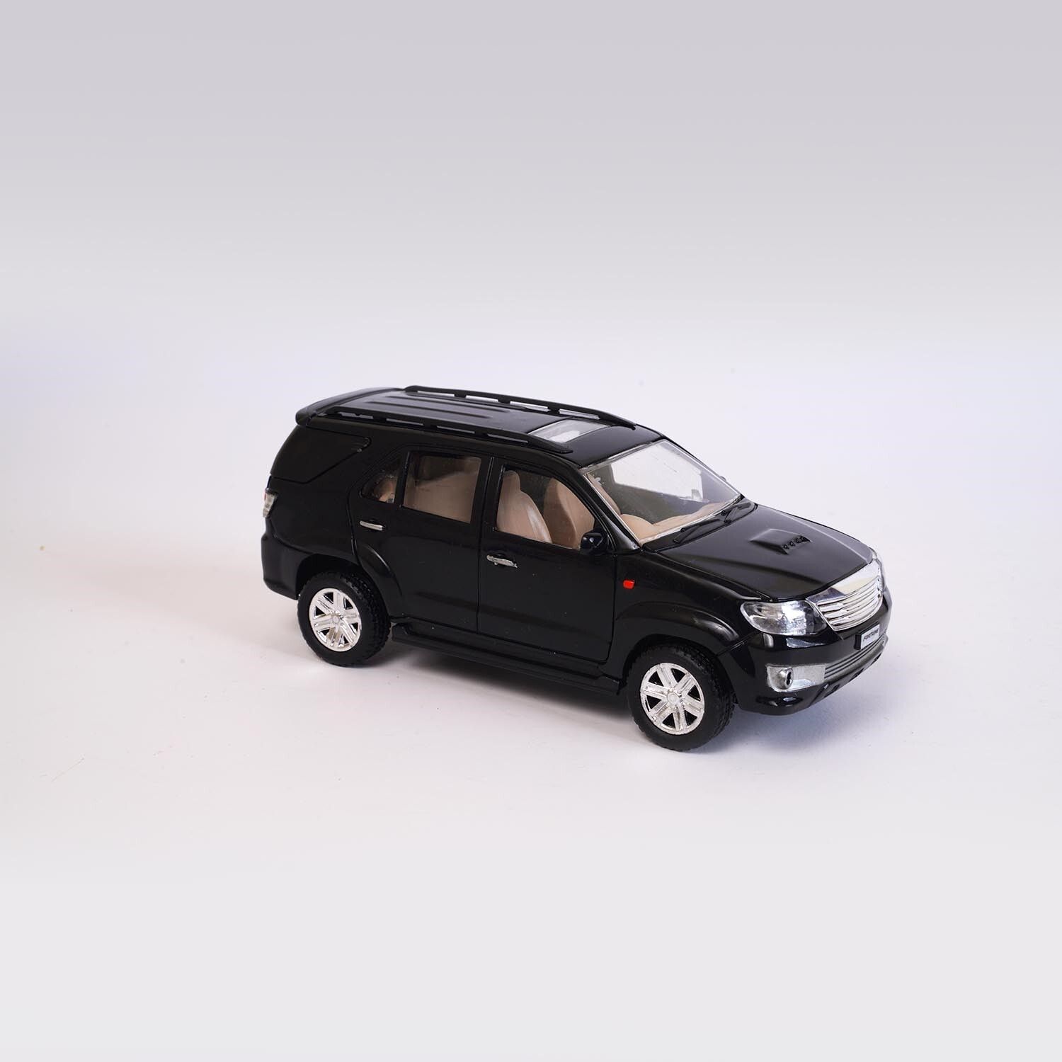 Toyo/ta Fortuner Die-Cast Pull Back Car Sturdy Metal Model Toy-image-8