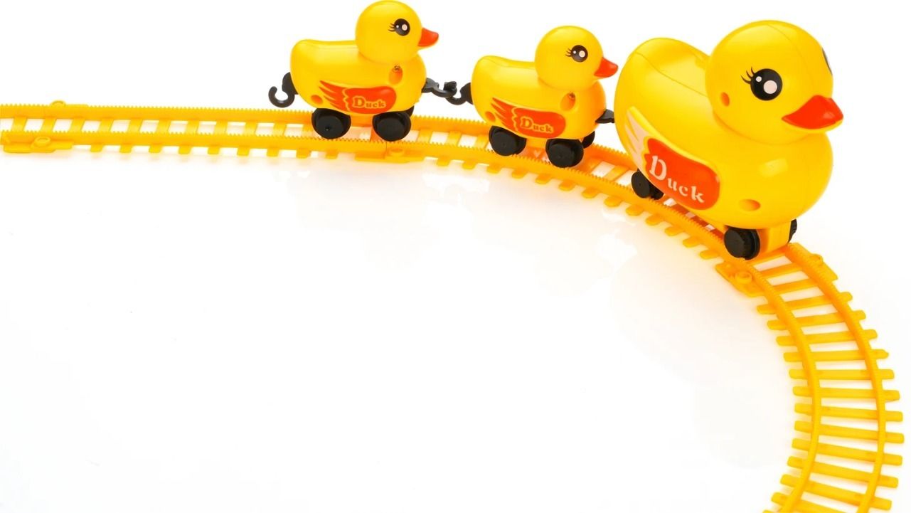 lastictoy Cute Yellow Duck Track Train Toy Set with Automated Chugging Action for Toddler-picture-43