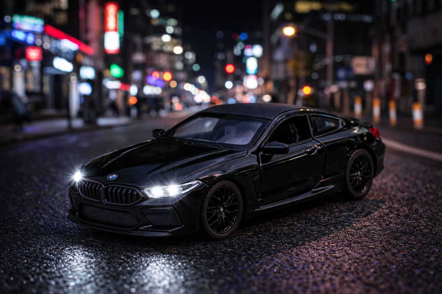 fraimingo BMW M8 Sports Coupe Toy Car with Openable Hood and Doors-picture-46